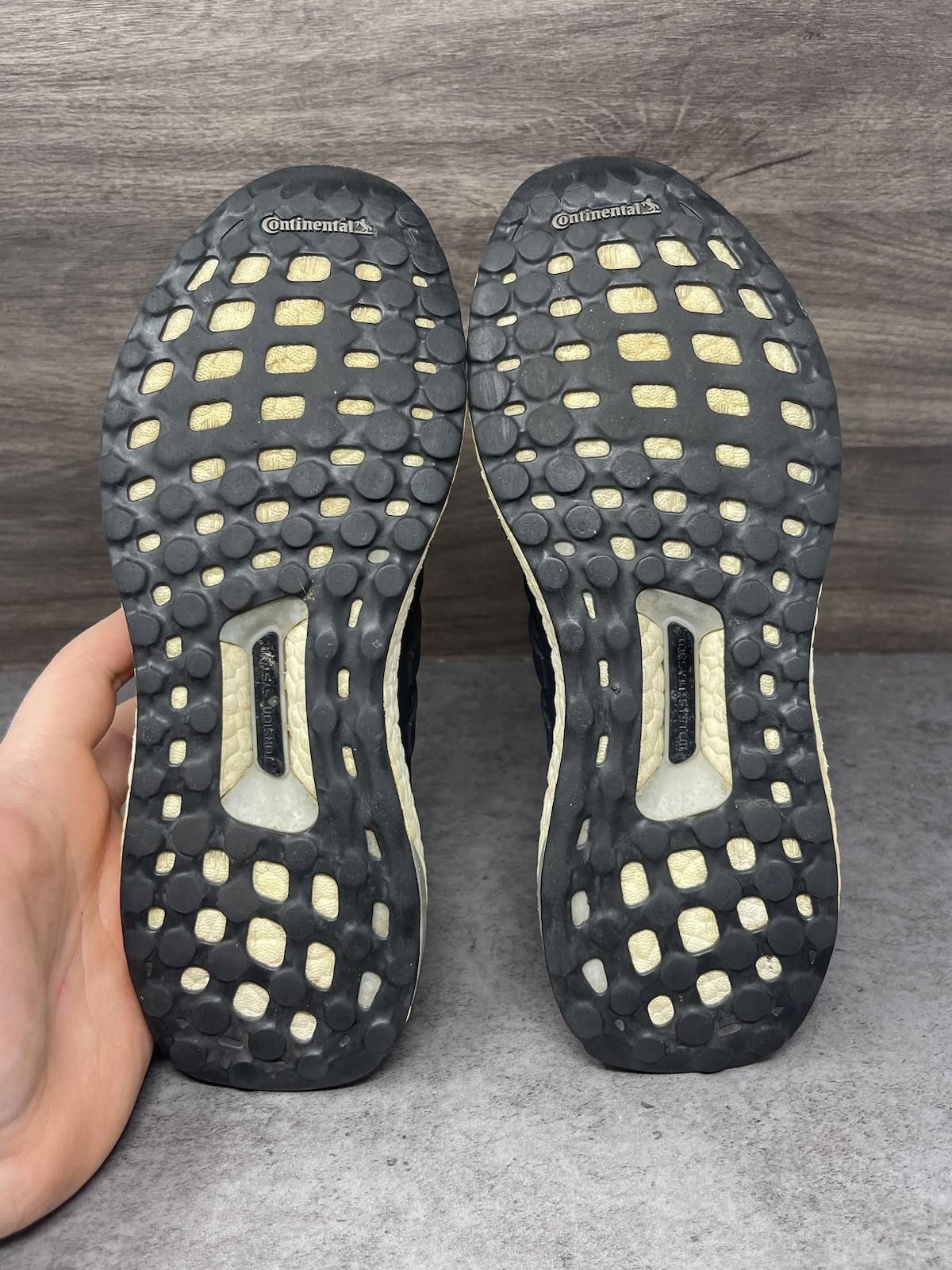 Adidas Adidas Ultraboost 4.0 Running Shoes Womens Size 7.5 Core Size US 7.5 / IT 37.5 - 8 Thumbnail