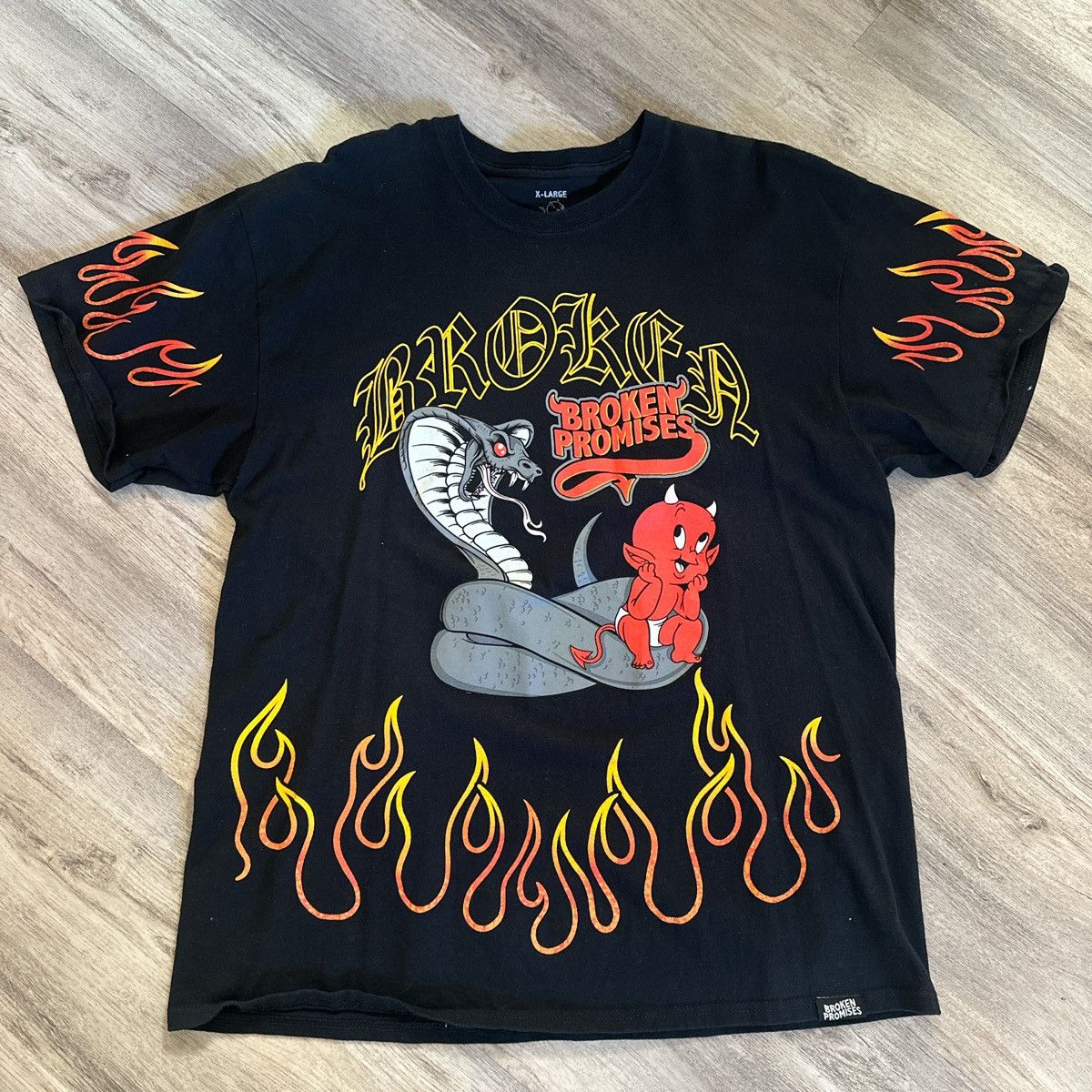 Vintage Broken Promises "Serpiente" Black Flame Graphic Tee Size US XL / EU 56 / 4 - 1 Preview
