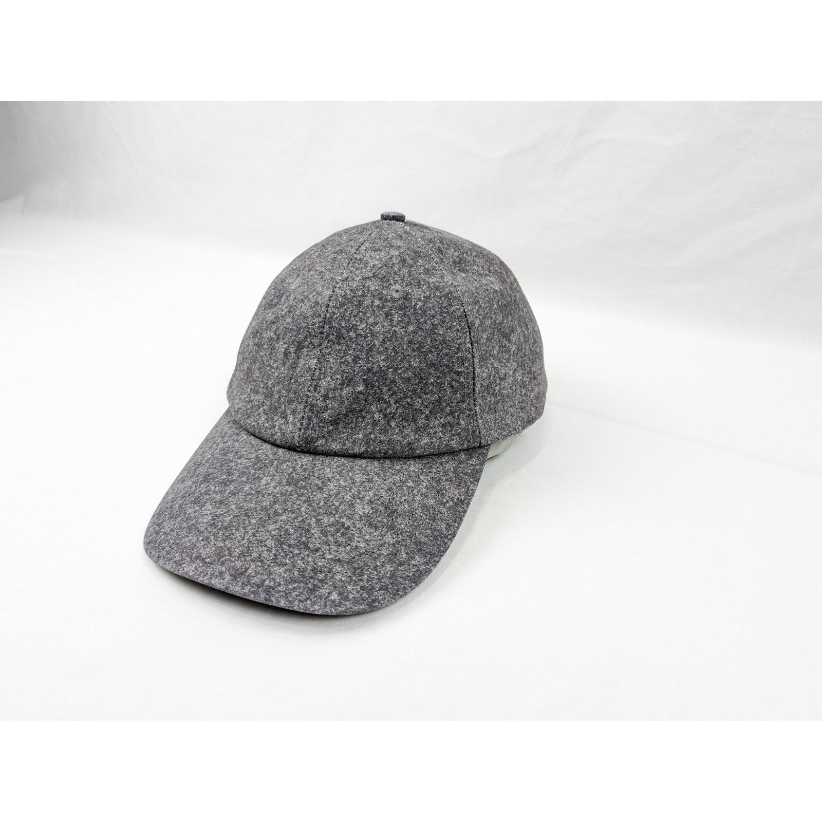 Bottega Veneta o1rshd1 Size: M / Flannel Printed Nubuck Cap / beanie Size ONE SIZE - 5 Thumbnail