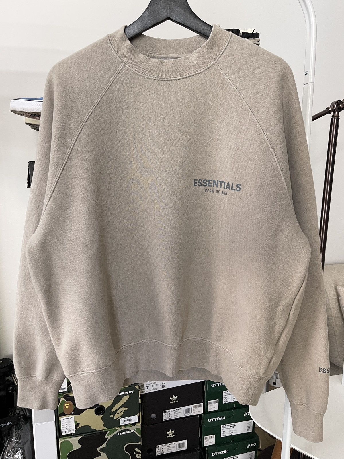 image of Essentials OG Relexed Fit Logo Sweatshirt in Khaki, Men's (Size XS)