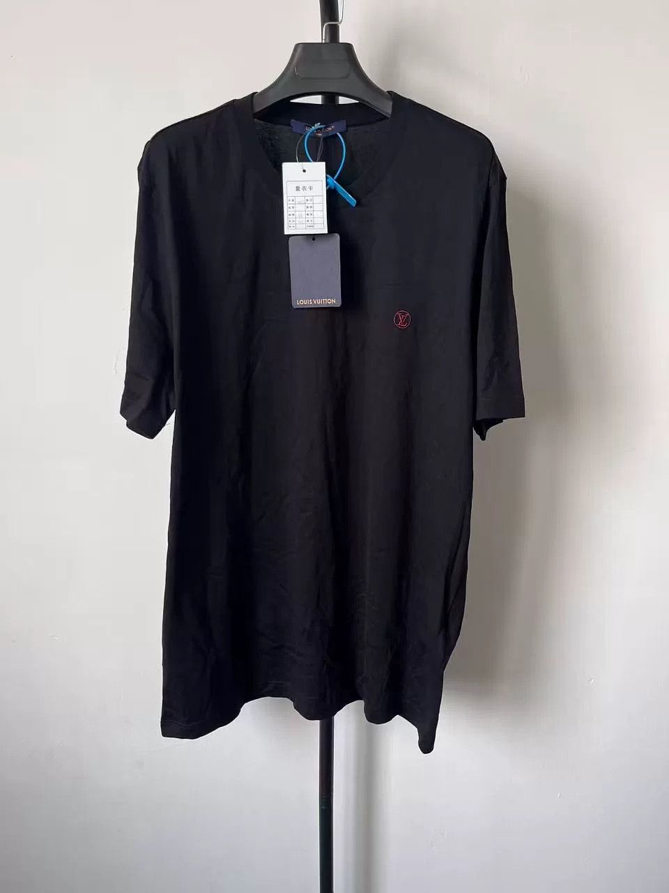 Louis Vuitton Louis Vuitton Classic Logo Cotton T-Shirt Size US XXL / EU 58 / 5 - 1 Thumbnail