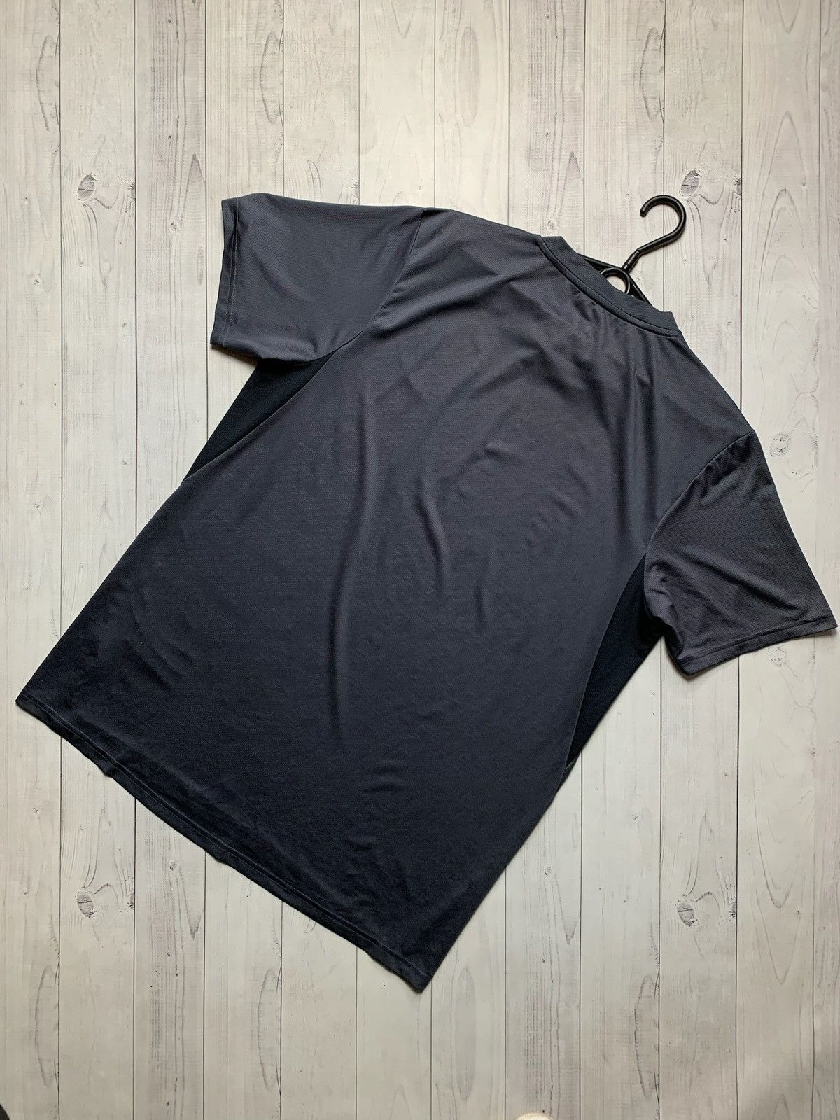 Castore Athletic Bilbao soccer jersey training rare grey Castore L Size US L / EU 52-54 / 3 - 5 Thumbnail