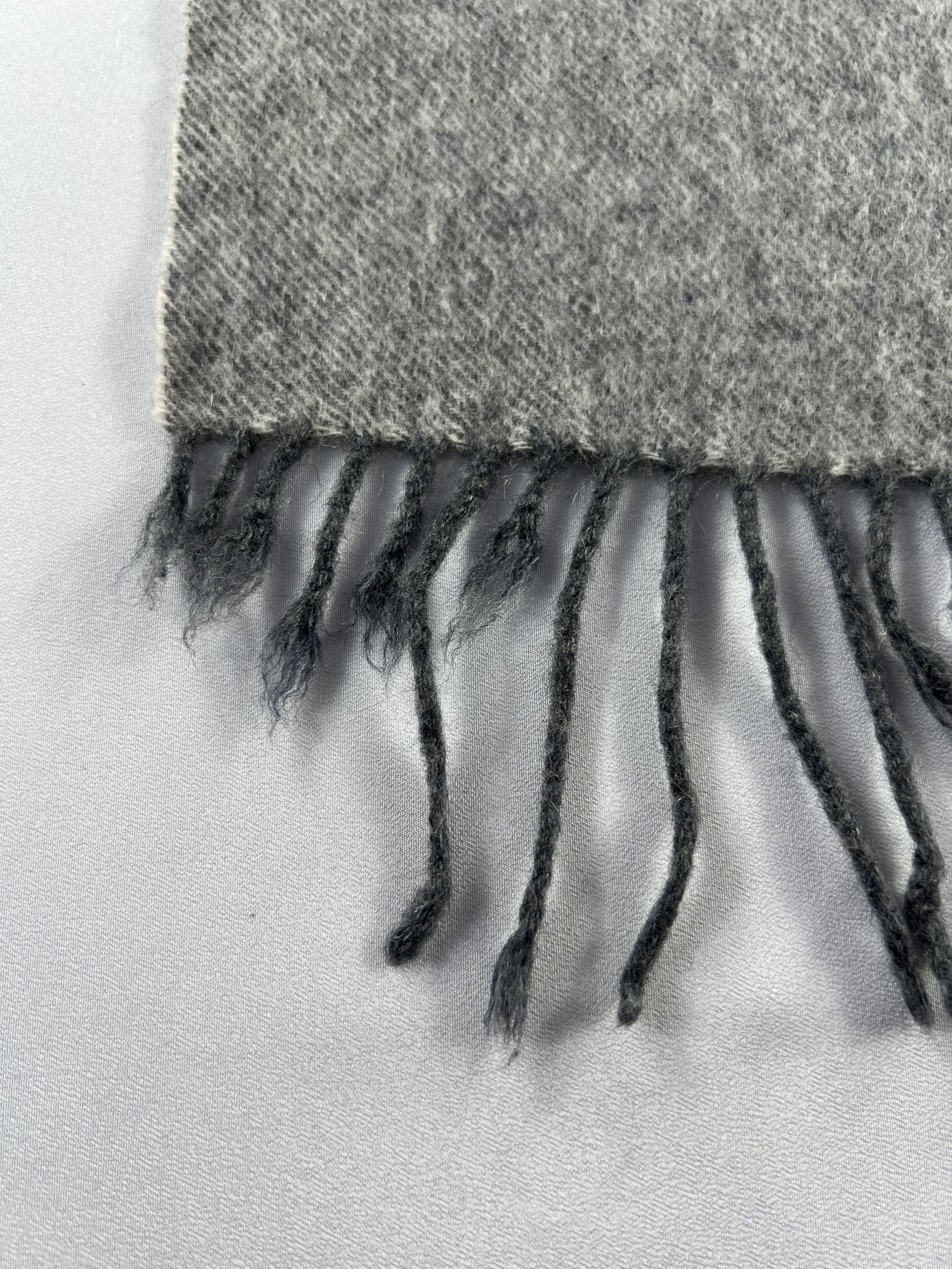 Chloe Chloe Cashmere Scarf / Muffler / Neckwear P1033 Size ONE SIZE - 6 Thumbnail