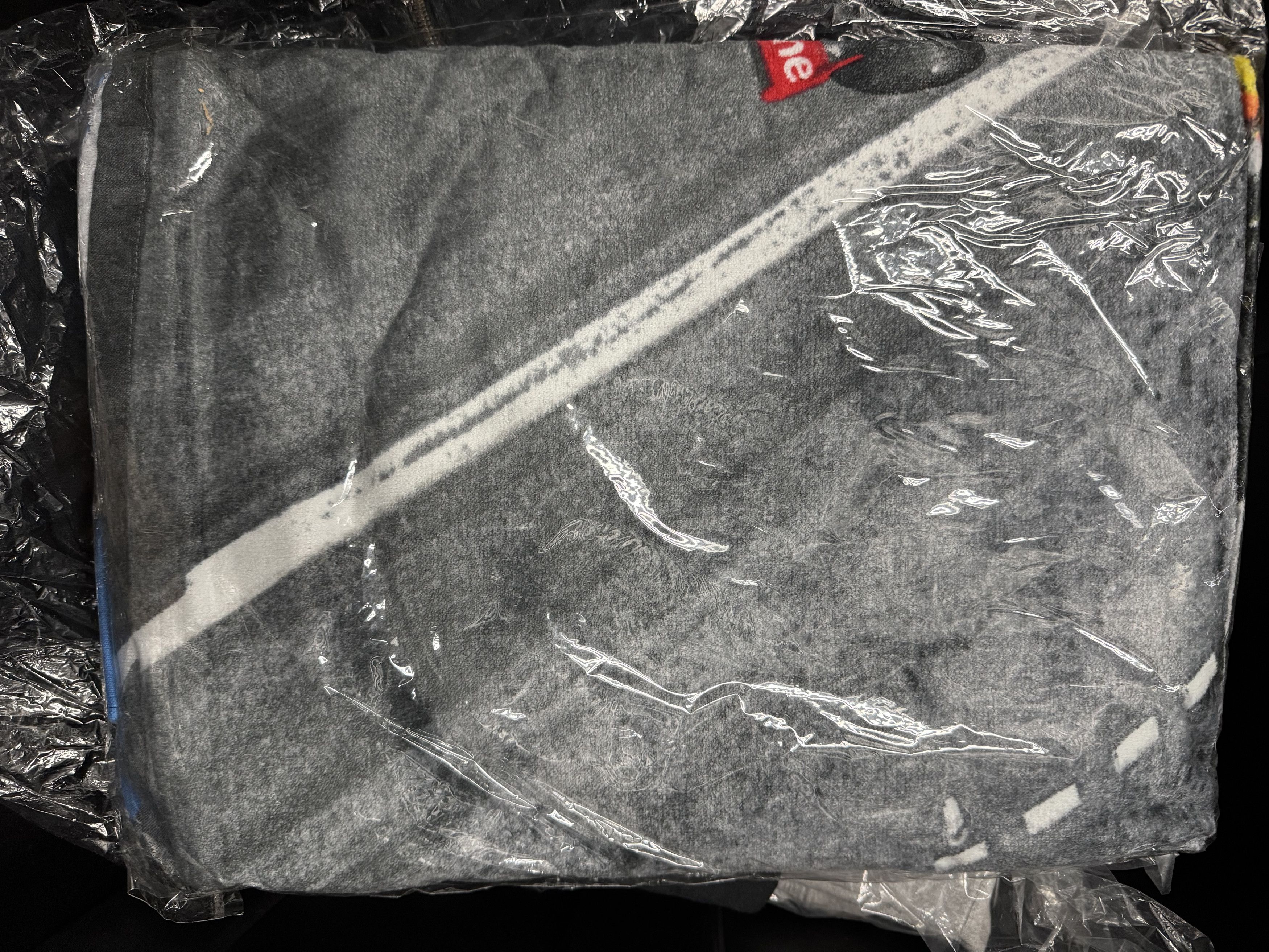 Supreme Supreme Grand Prix Beach Towel | Grailed