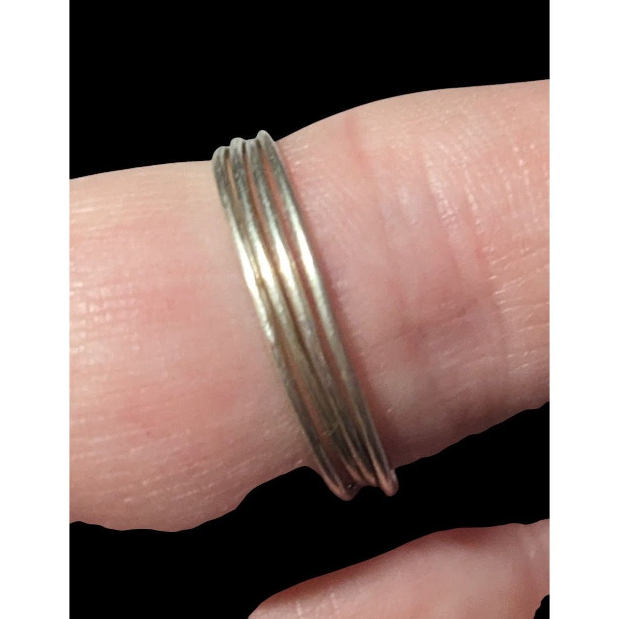 Other Elegant Glam Faux Pearl Wire Wrap Ring Size 9 Size ONE SIZE - 13 Thumbnail