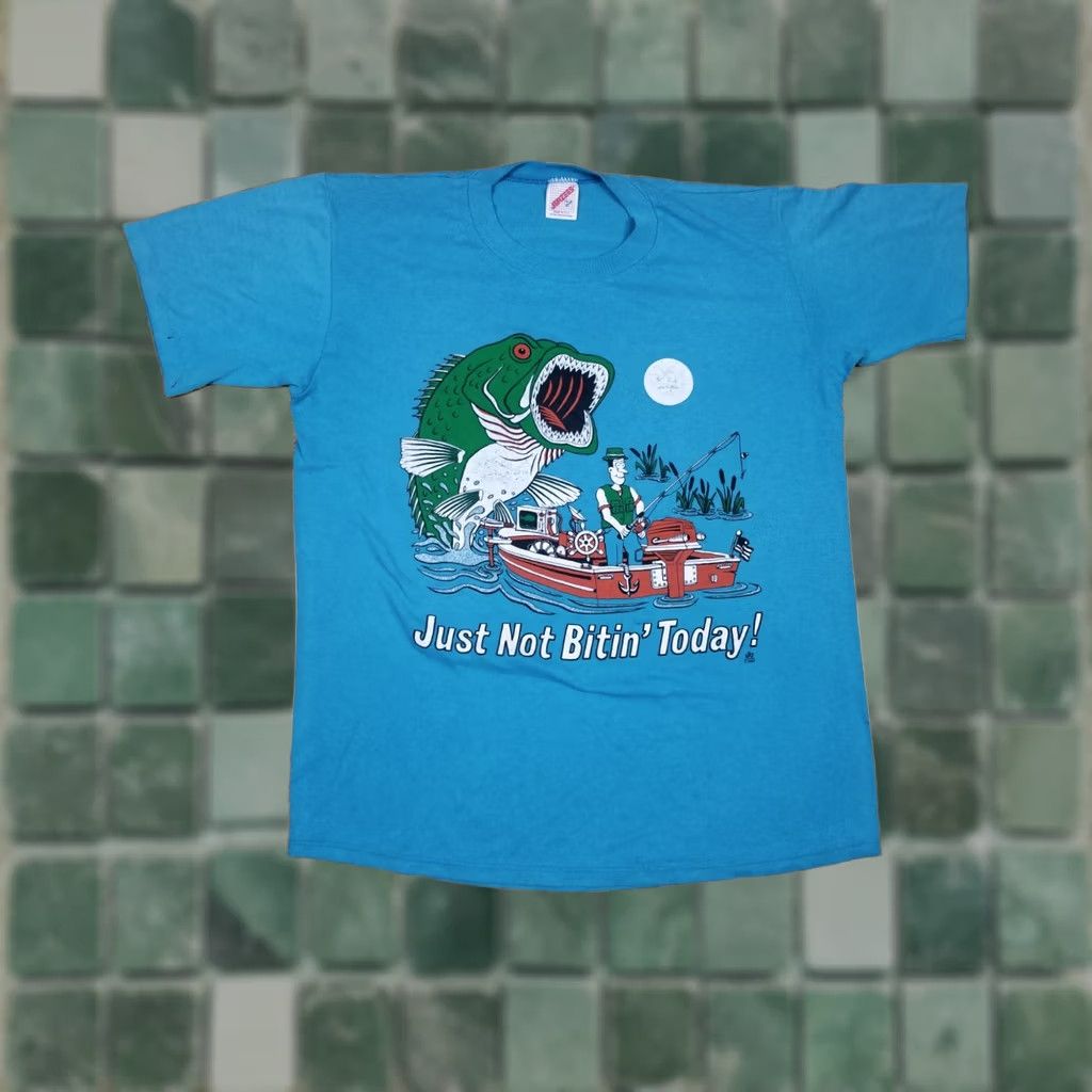 Volcom VINTAGE 1988 JUST NOT BITIN' TODAY BLUE 50/50 SINGLE STITCH T-SHIRT SZ LARGE Size US L / EU 52-54 / 3 - 1 Thumbnail