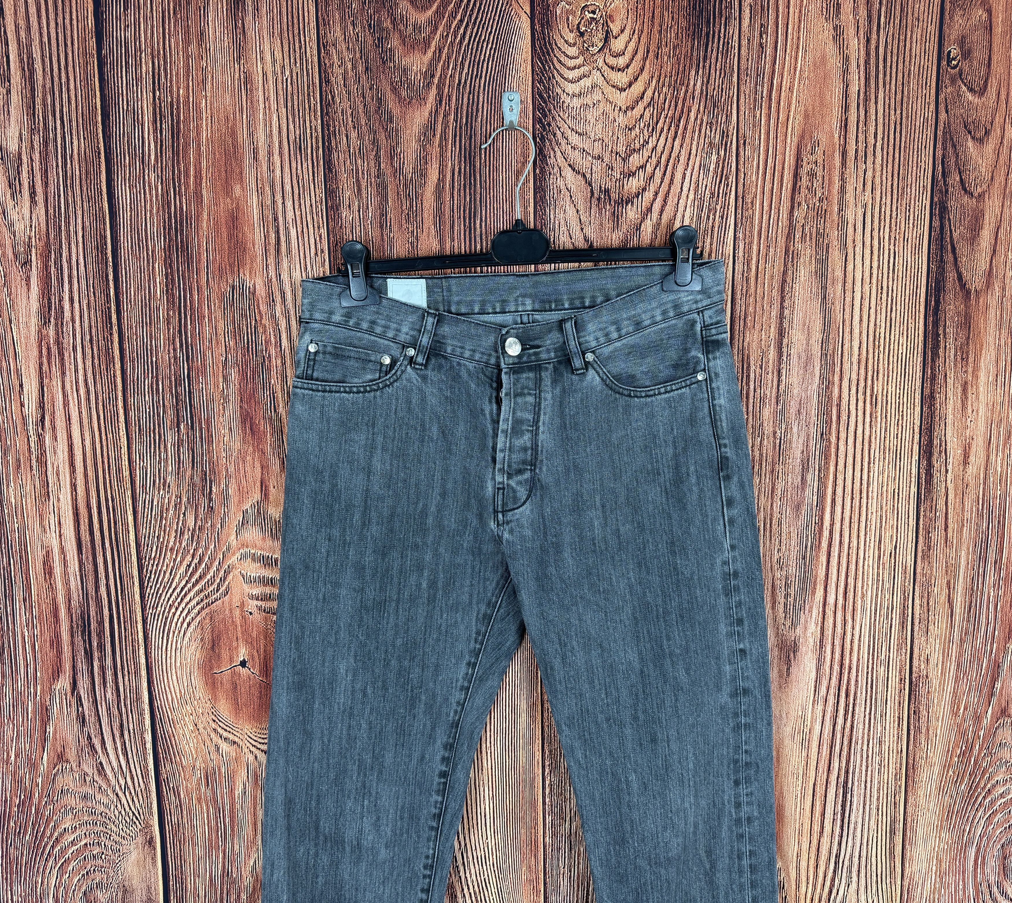Han Kjobenhavn HAN Kjobenhavn Red Selvedge Denim Tapered Jeans Size US 32 / EU 48 - 2 Thumbnail