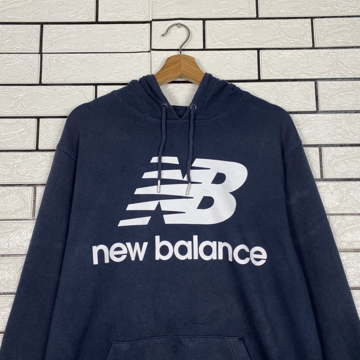 Japanese Brand Vintage Hoodie Pull Over New Balance Big Logo Over Print Size US L / EU 52-54 / 3 - 13 Thumbnail