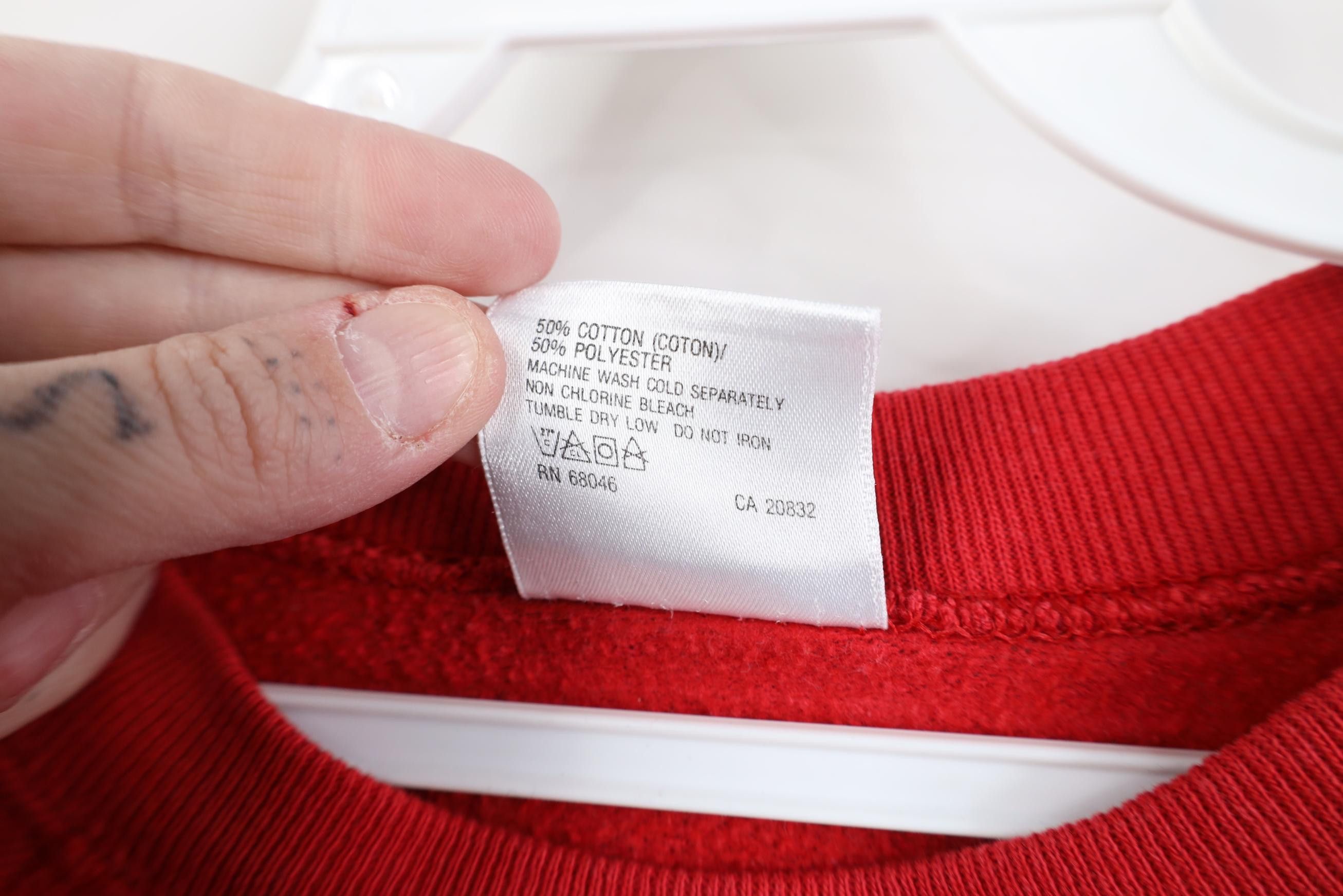 Vintage Vintage 90s Streetwear Raglan Crewneck Sweatshirt Red USA Size US L / EU 52-54 / 3 - 8 Thumbnail