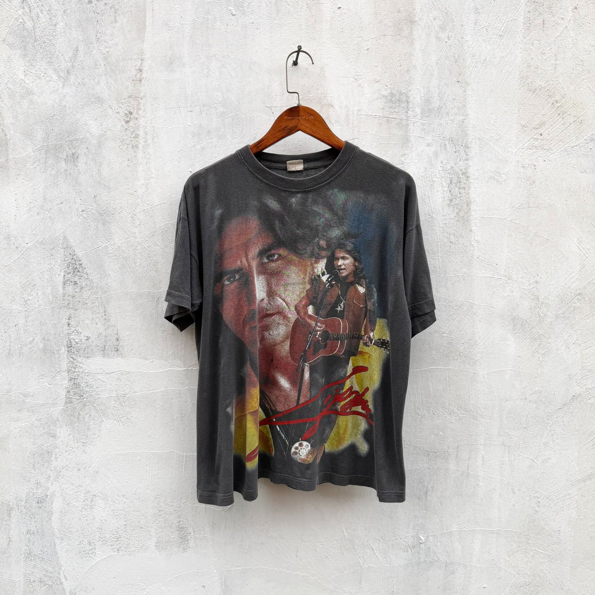 Vintage Vintage 90s Ligabue Faded Rock Tee Size US M / EU 48-50 / 2 - 1 Thumbnail