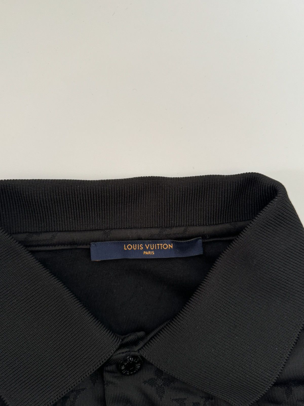Louis Vuitton × NBA Louis Vuitton NBA Monogram Black Logo Buttoned Shirt Size US M / EU 48-50 / 2 - 7 Thumbnail