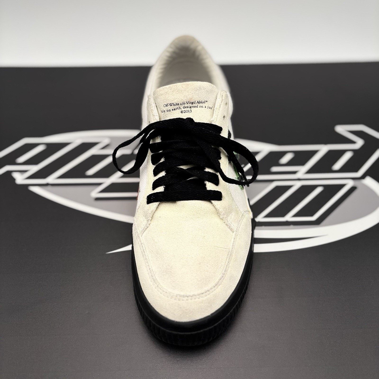 Off-White Off-White Vulc Sneaker ' Canvas White, Black ' | GOOD COND! Size US 8 / EU 41 - 14 Thumbnail