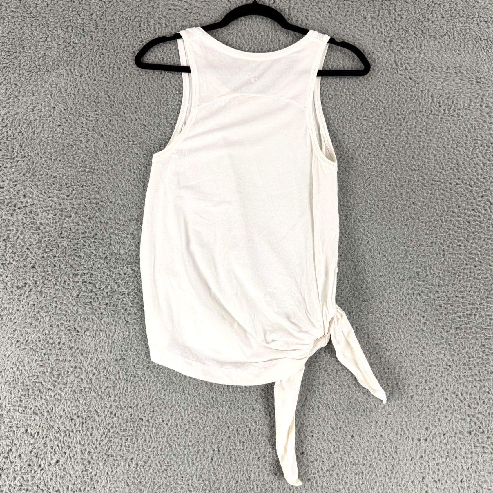 Lululemon Lululemon Tank Top Womens 6 White Sleeveless Athletic Yoga Running Pilates Fitness Crew Neck Tie Wide Strap Beach City Classic All Seasons Size M / US 6-8 / IT 42-44 - 7 Thumbnail