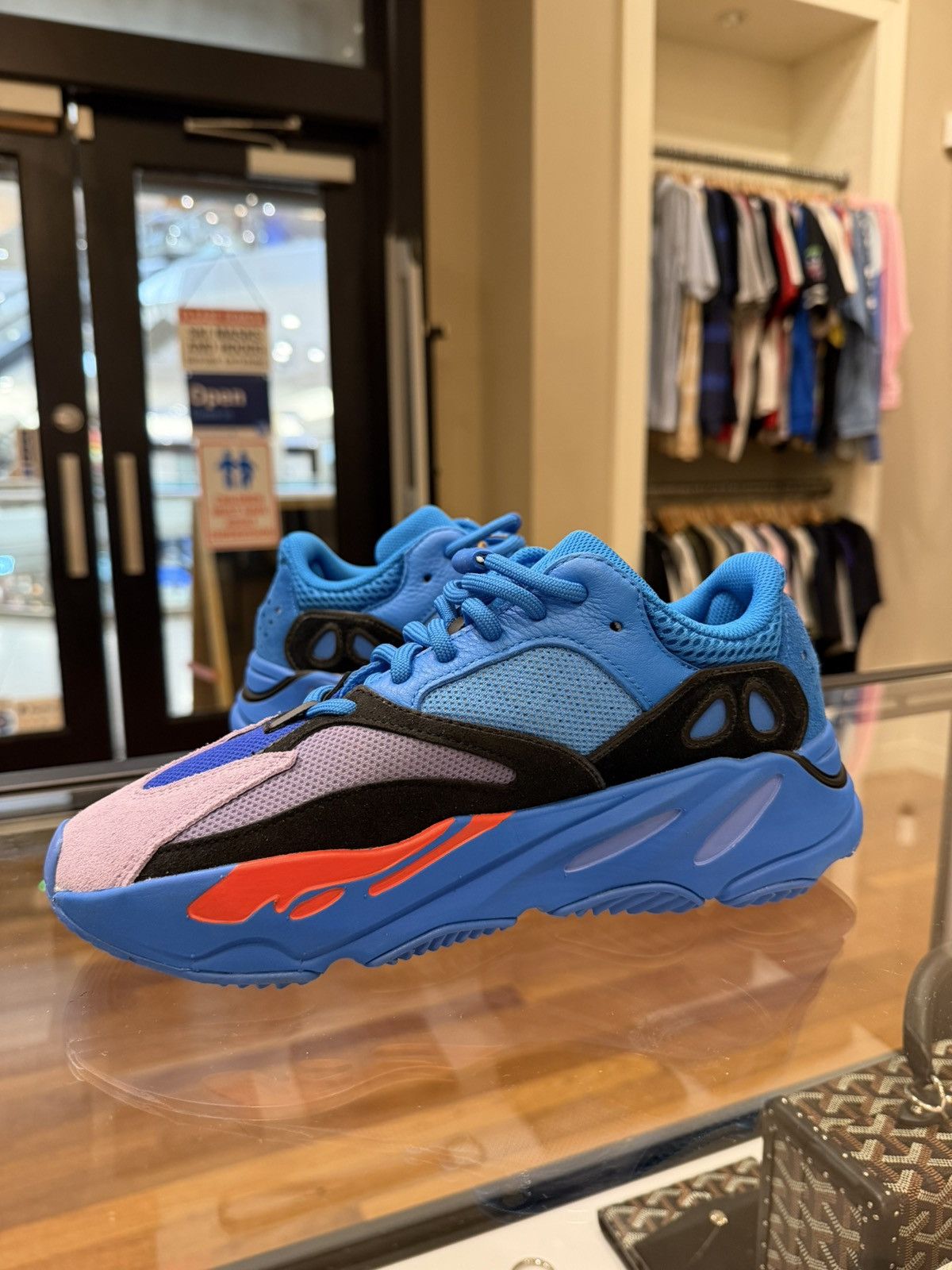 Yeezy Adidas yeezy boost 700 “Hi Res Blue” Size US 8 / EU 41 - 4 Thumbnail