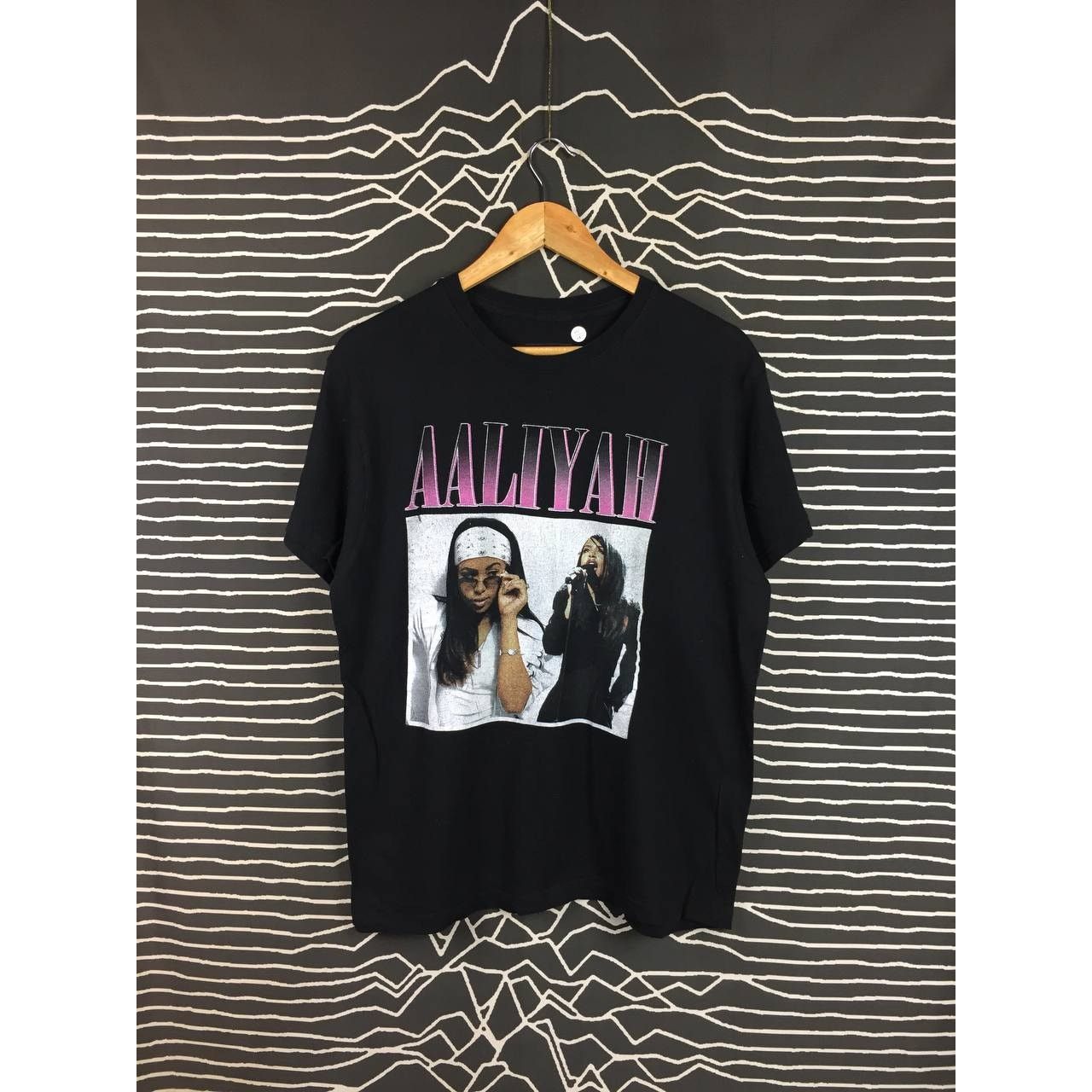 Rap Tees × Vintage Aaliyah Queen of R&B Photo Print Hip Hop Rap Tees Size US L / EU 52-54 / 3 - 2 Thumbnail