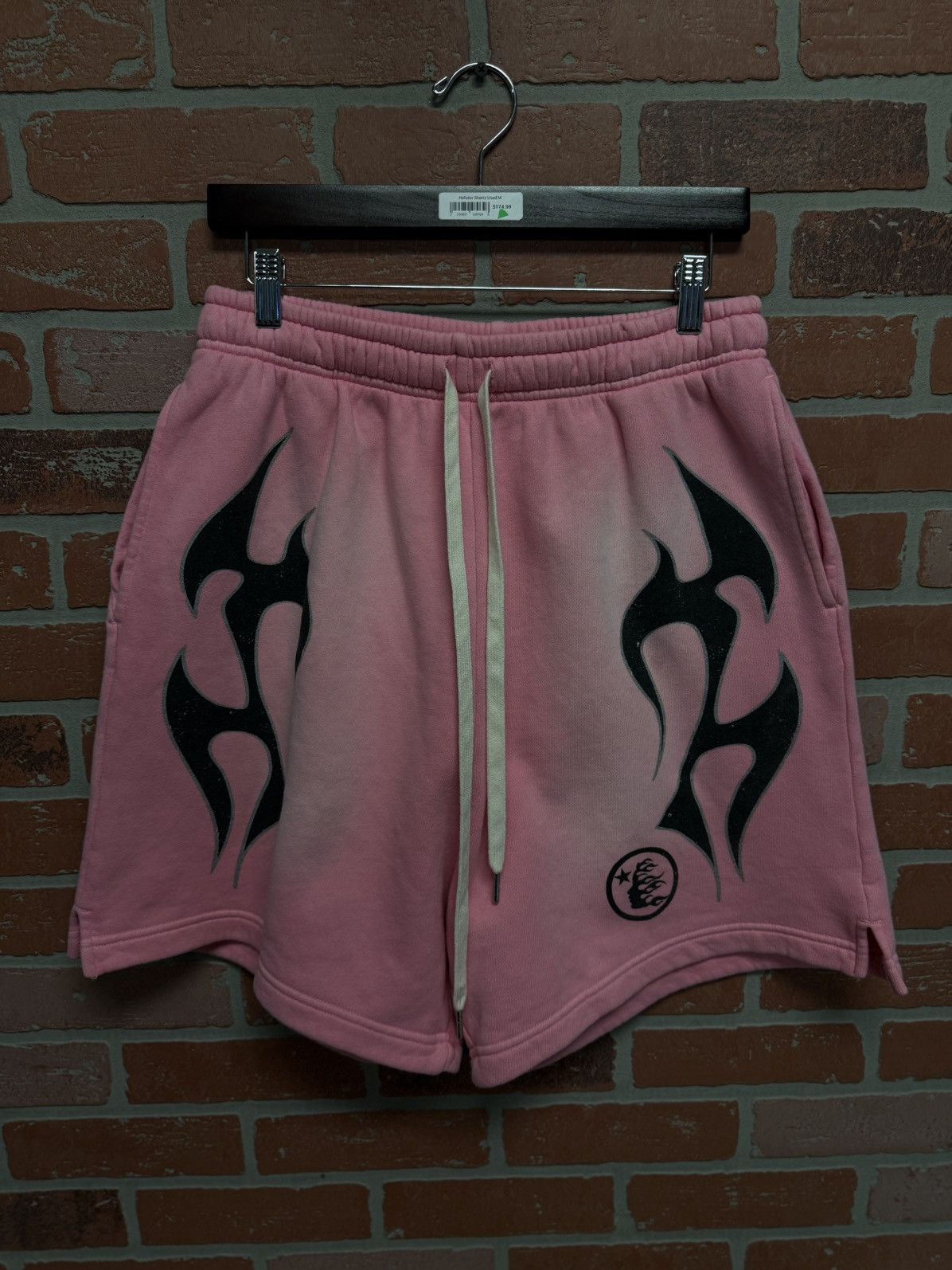 HELLSTAR Hellstar Flame Shorts Size Medium Pre Owned Clean 🧼🔥 Size US 30 / EU 46 - 1 Thumbnail