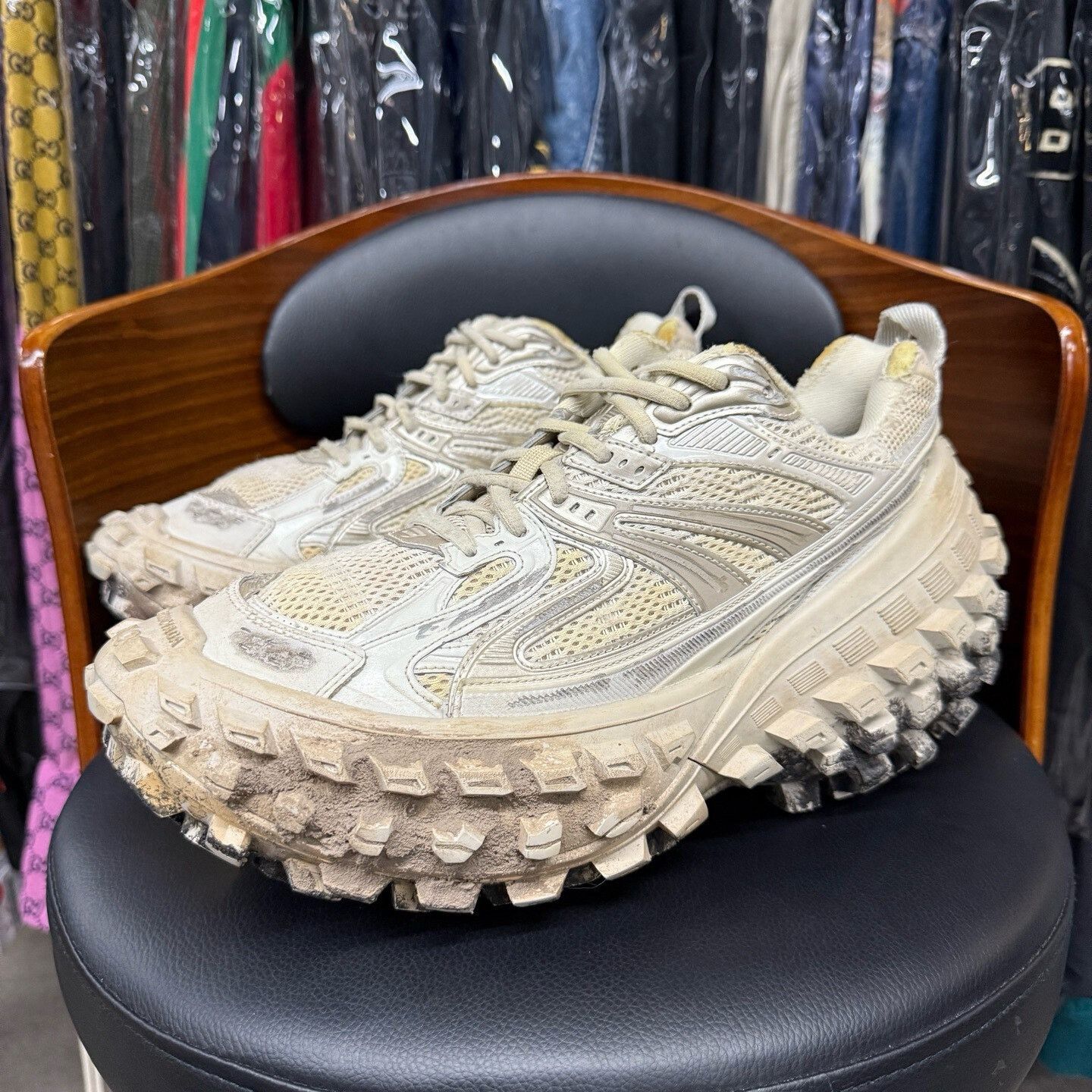 Balenciaga Balenciaga Distressed Brown Lowtop Sneakers 43 Men Size US 10 / EU 43 - 1 Thumbnail
