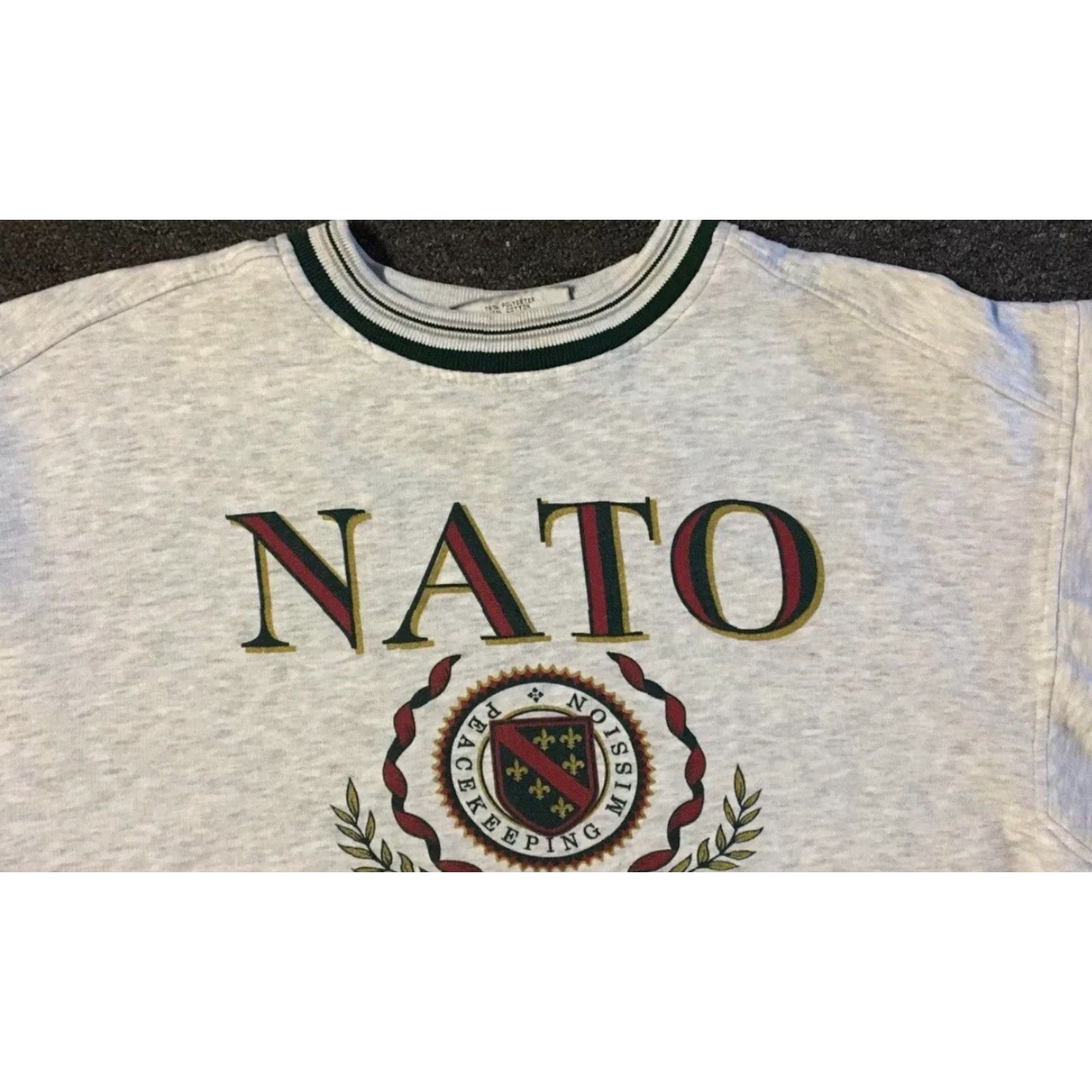 Vintage VINTAGE NATO Peacekeeping 90s Boxy Sweatshirt Hoodie M Gray Military Grunge 80s 90s Army USA Mens Size US M / EU 48-50 / 2 - 6 Thumbnail