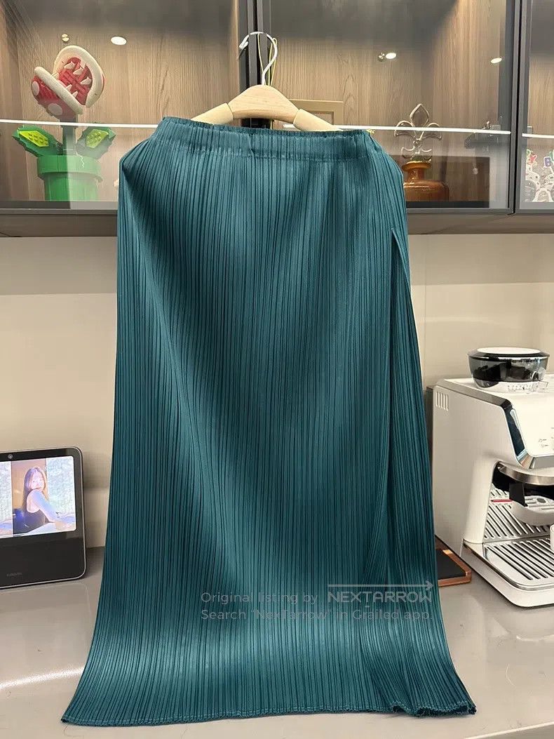 Issey Miyake Issey Miyake Ruffle Skirt Peacock Blue Green Size 31" - 1 Thumbnail