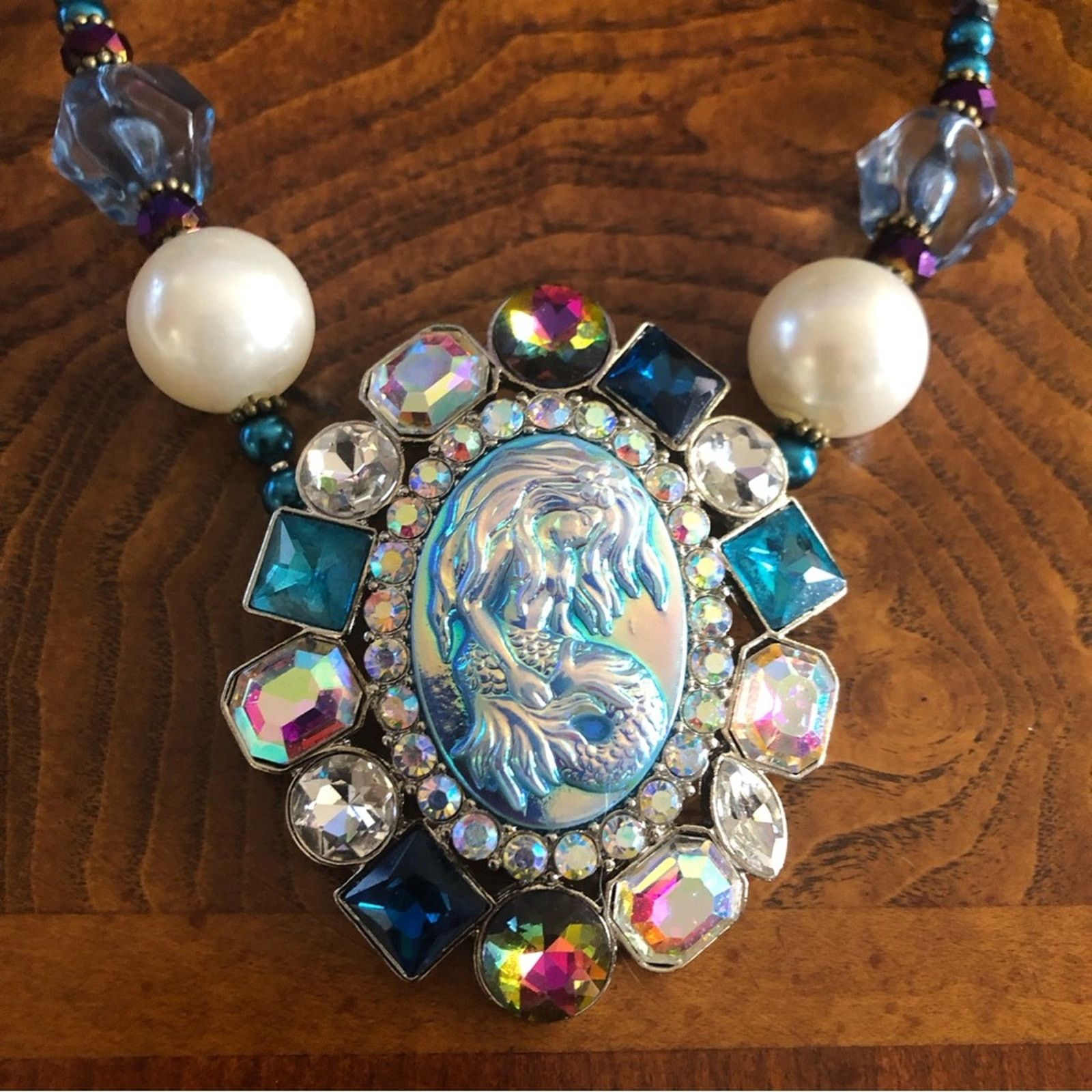Handmade Handcrafted repurpose mermaid cameo stone Pearl necklace Size ONE SIZE - 11 Thumbnail