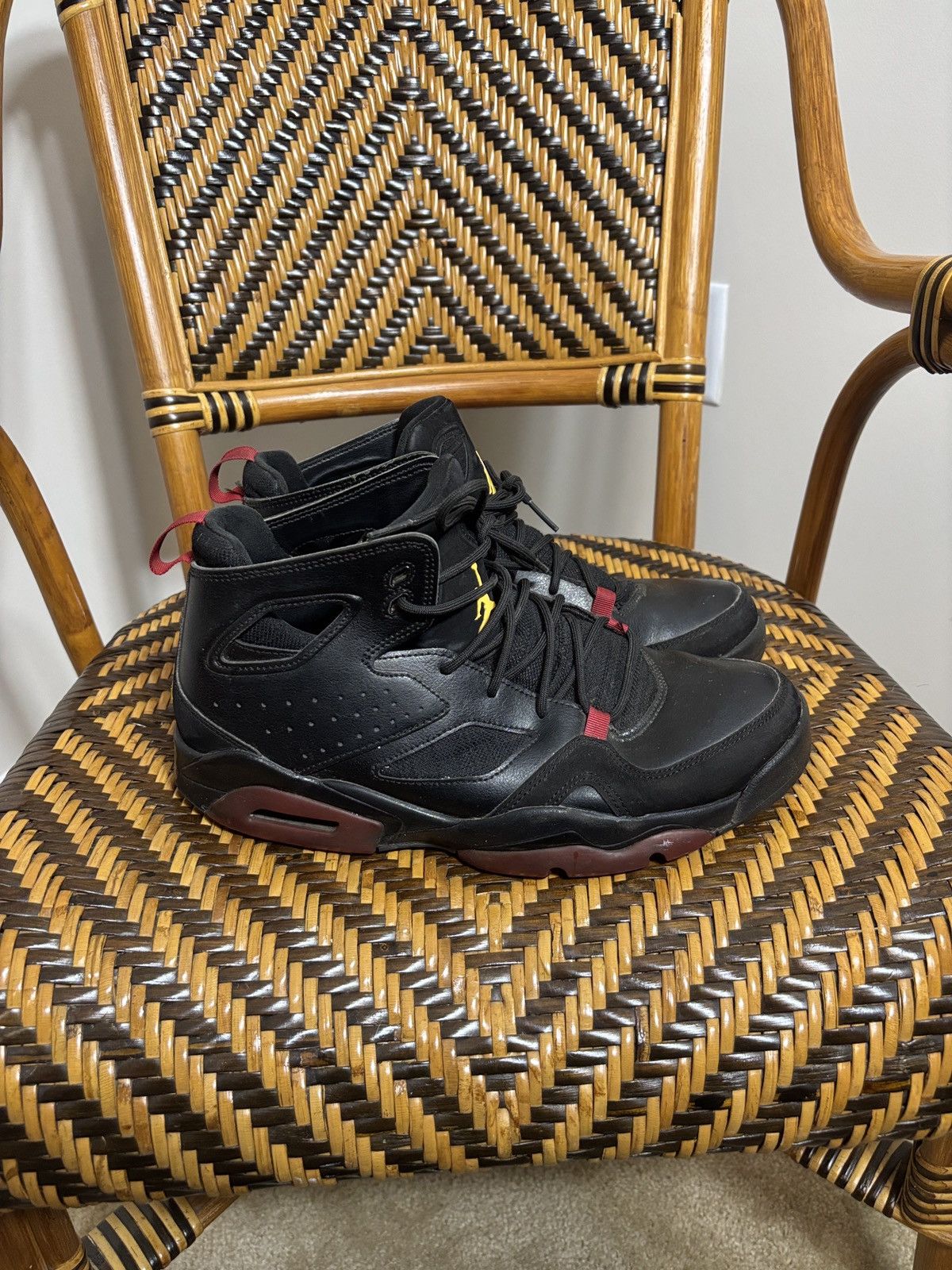Jordan Brand Air Jordan Flight Club 91 Black Red Dandelion 555475-067 Size US 9.5 / EU 42-43 - 3 Thumbnail