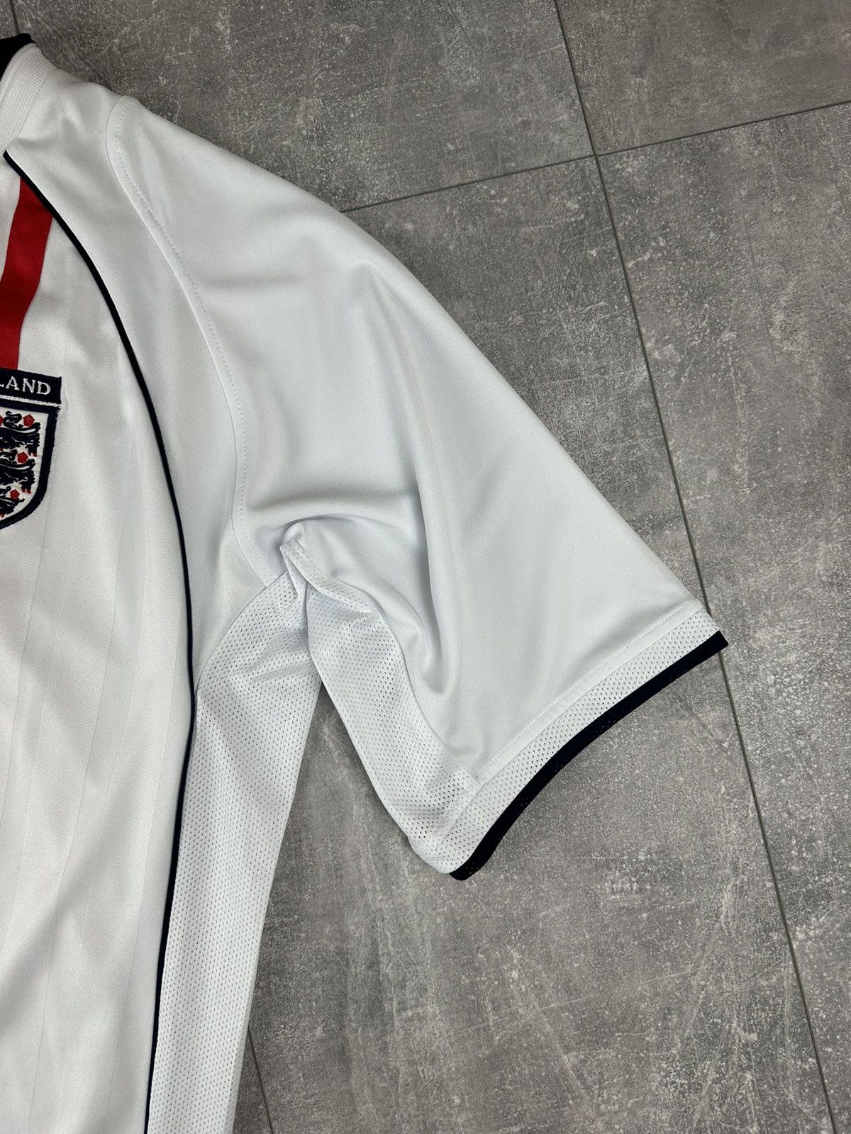 Other Score Draw Retro Vintage England National Team Jersey Size US L / EU 52-54 / 3 - 2 Thumbnail