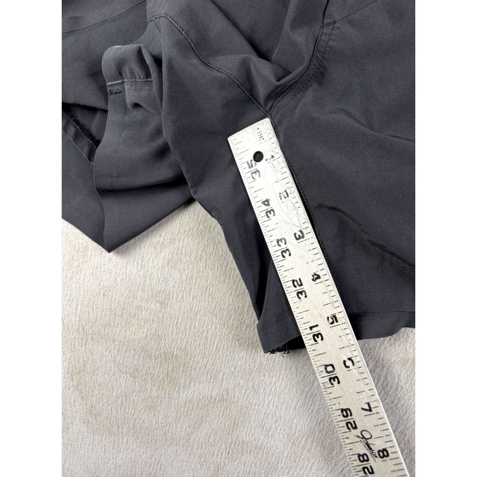 Ten Thousand Ten Thousand Session Shorts Men’s Size M Black 7" Inseam Camouflage Athletic Polyester Blend Adjustable Waist Breathable Liner Size US 31 - 7 Thumbnail