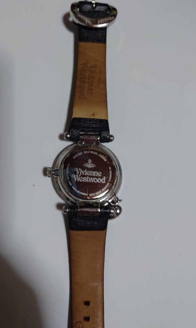 Vivienne Westwood VIVIENNE WESTWOOD Heart-shaped Charm Analog Watch Black Size ONE SIZE - 3 Thumbnail