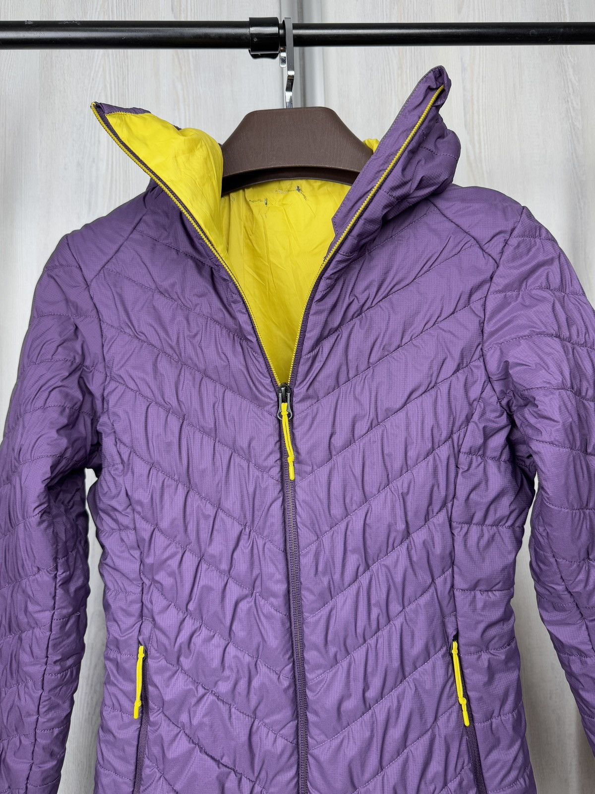 Icebreaker Icebreaker Women’s MerinoLOFT Hyperia Lite Hooded Jacket Size S / US 4 / IT 40 - 9 Thumbnail
