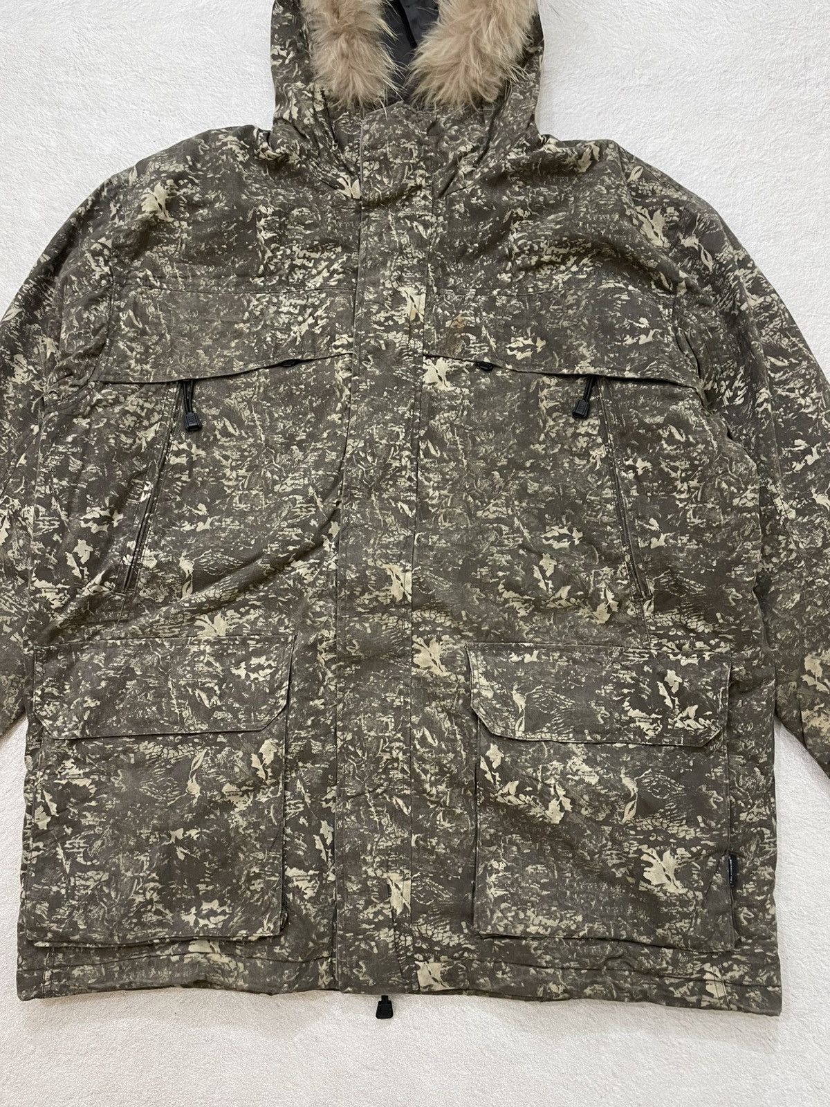 Avirex 2000s Avirex Camo Parka Fur Hood Heavy Utility Ifsix LGB Goa Size US XXL / EU 58 / 5 - 2 Thumbnail