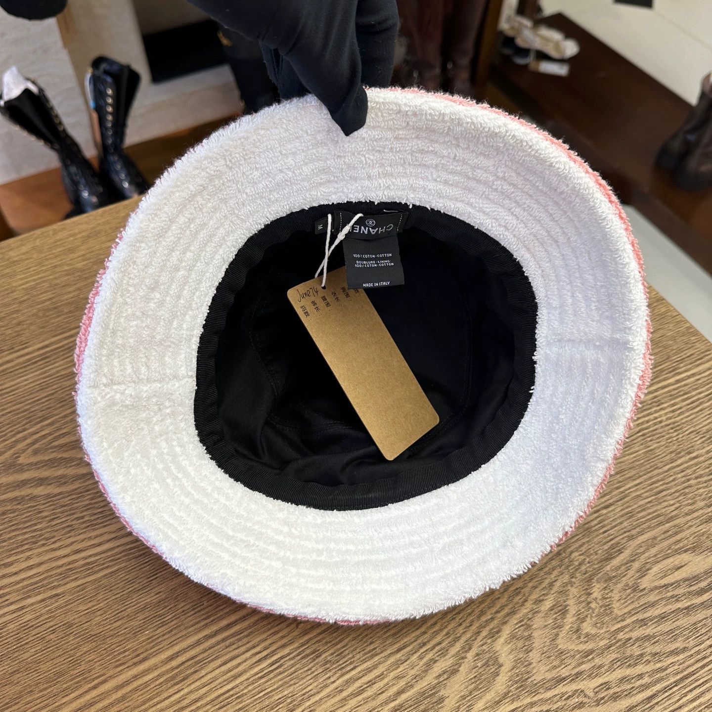 Vintage Frances Walter Nelkin Black Lacquered Disc Hat VINTAGE K-Pop BTS Bucket Hat Buckle 3 Rings Black Women One Size main image 3