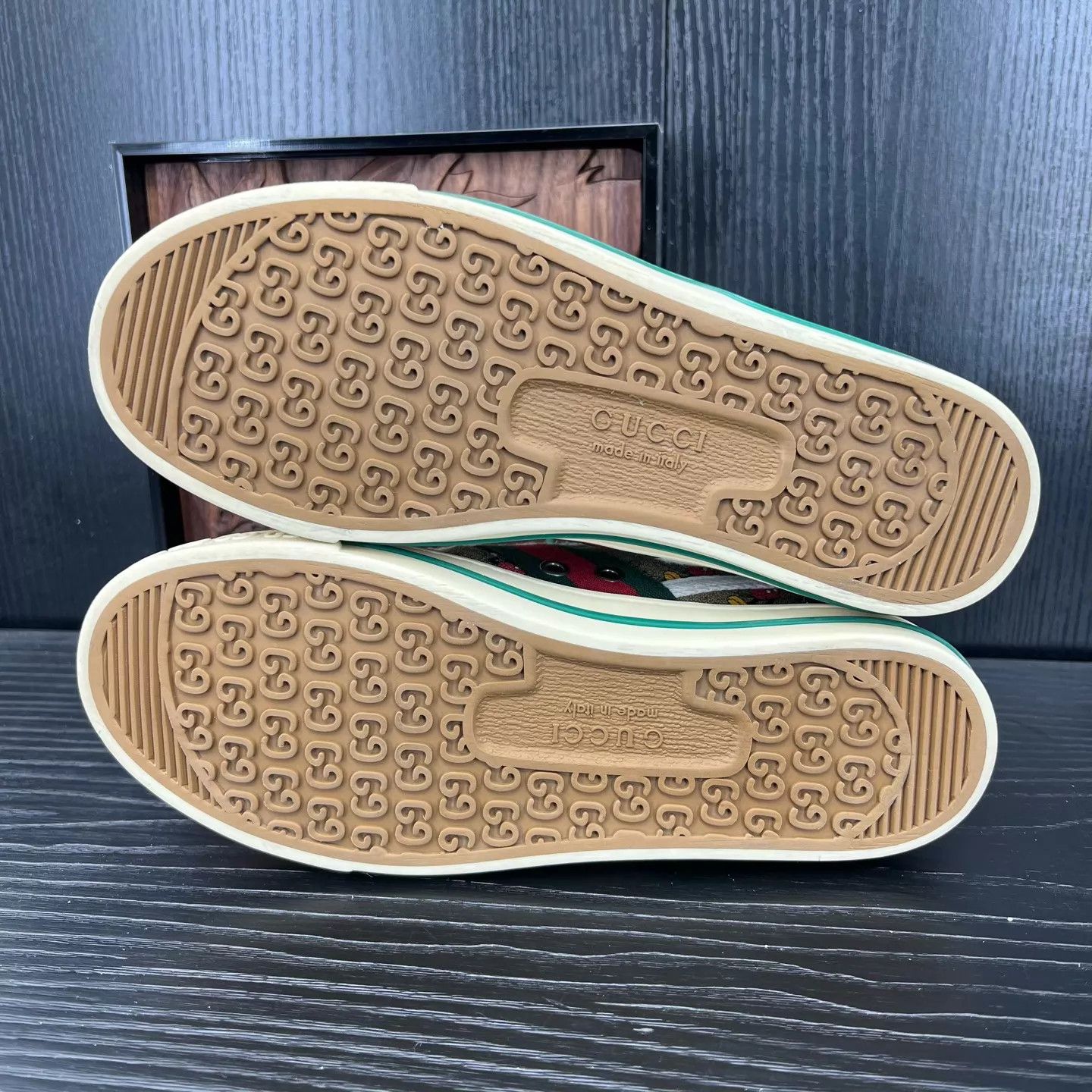 Gucci Gucci 1977 Disney Brown 37W Women's Near New Size US 6.5 / IT 36.5 - 6 Thumbnail