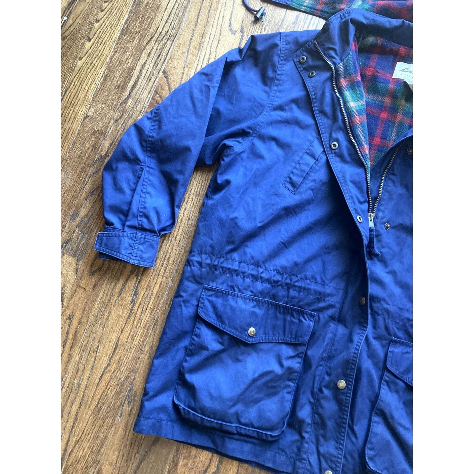 Eddie Bauer VINTAGE Eddie Bauer Hooded Barn Jacket Womens Large Navy Blue Wool Lined Chore Coat Size L / US 10 / IT 46 - 2 Thumbnail