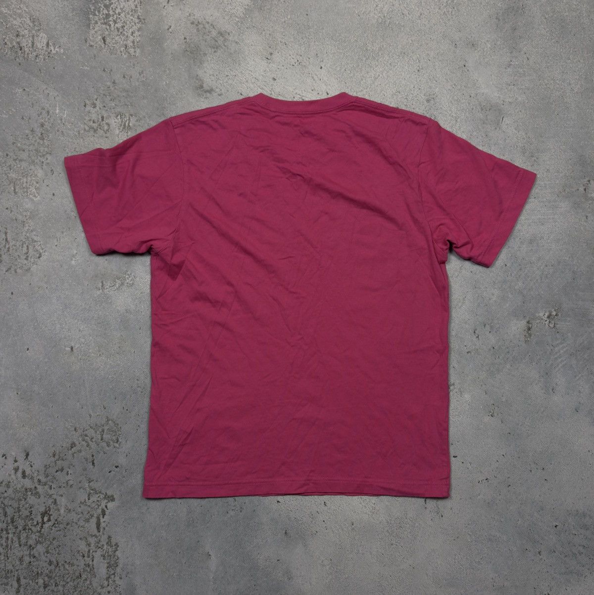 Uniqlo Uniqlo Fortnite t shirt center logo hype Size US S / EU 44-46 / 1 - 4 Thumbnail