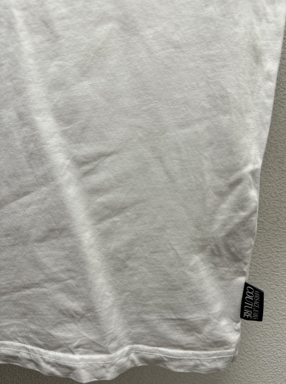 Versace Jeans Couture Versace jeans couture big logo white t-shirt S sz Size US S / EU 44-46 / 1 - 6 Thumbnail