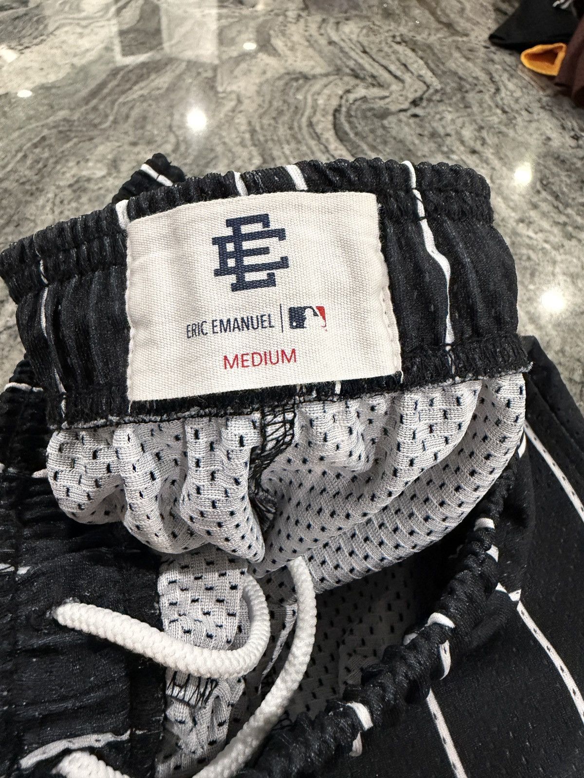 Eric Emanuel × MLB Eric Emanuel x Chicago White Sox shorts Size US 32 / EU 48 - 3 Thumbnail