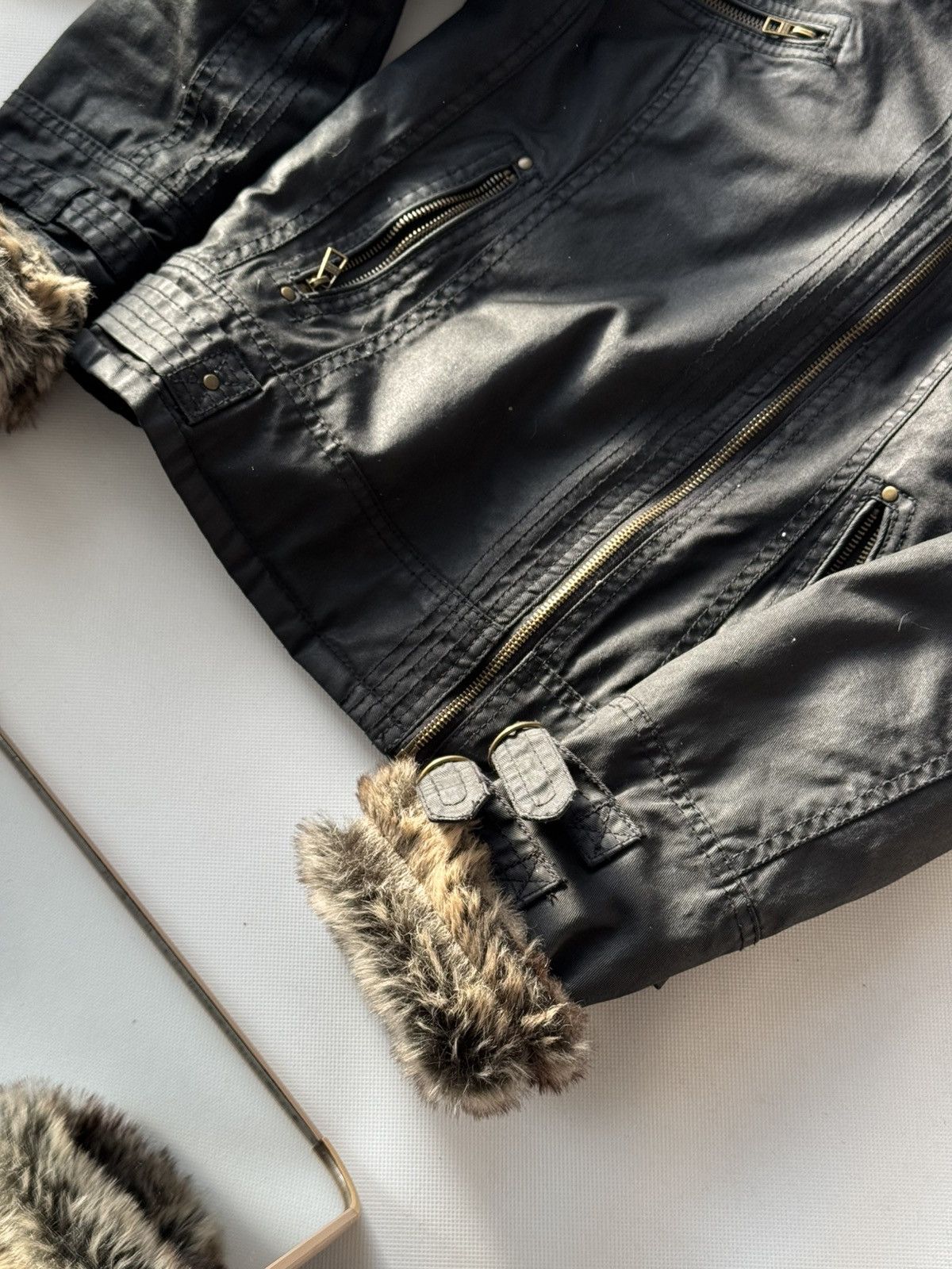 Japanese Brand Vintage Y2K Motorcycle Fur Collar Avantgarde Jacket Size US M / EU 48-50 / 2 - 13 Thumbnail