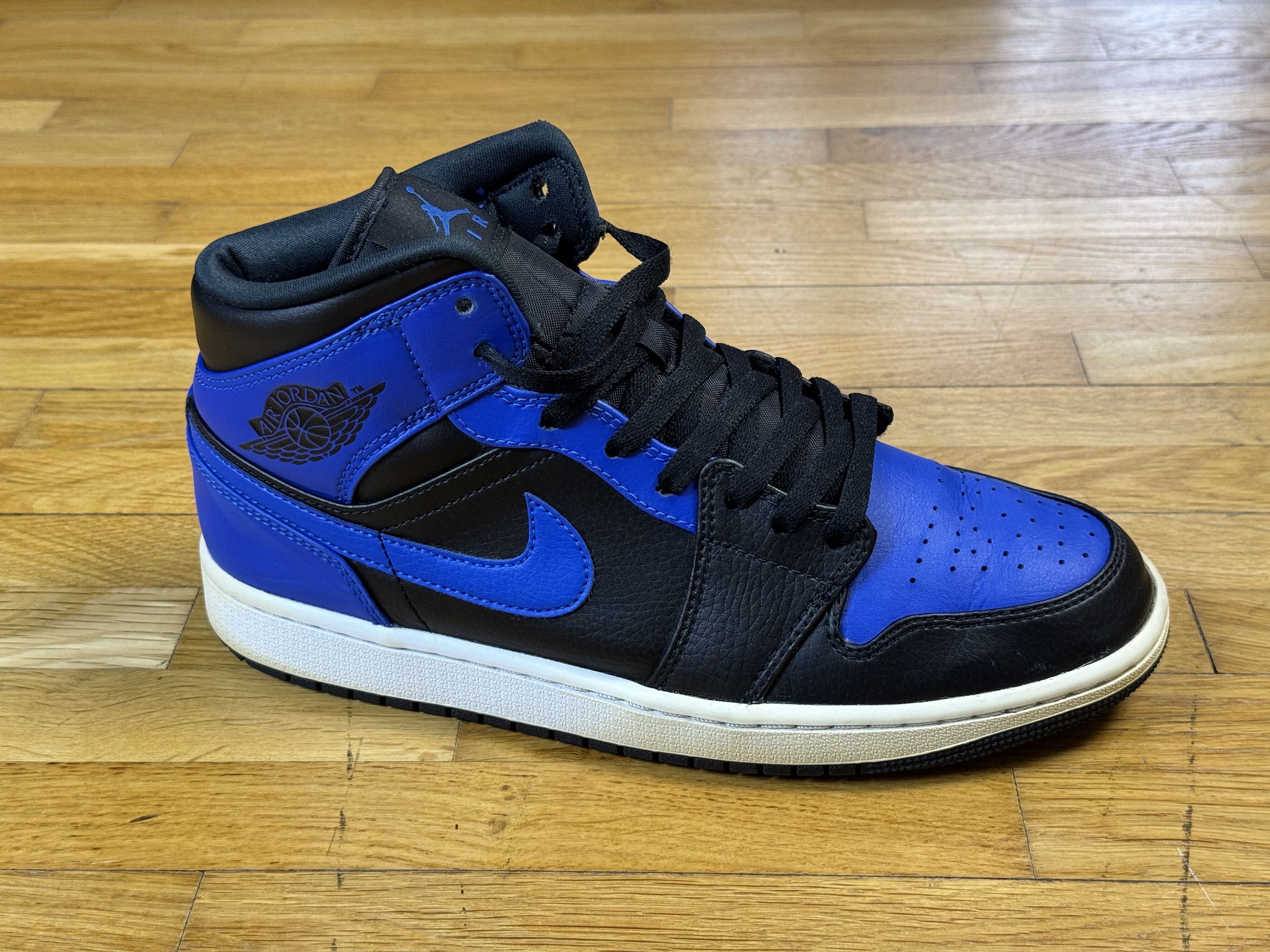 Nike Shoes NIKE AIR JORDAN 1 Mid Hyper Royal Size US 9 / EU 42 - 8 Thumbnail