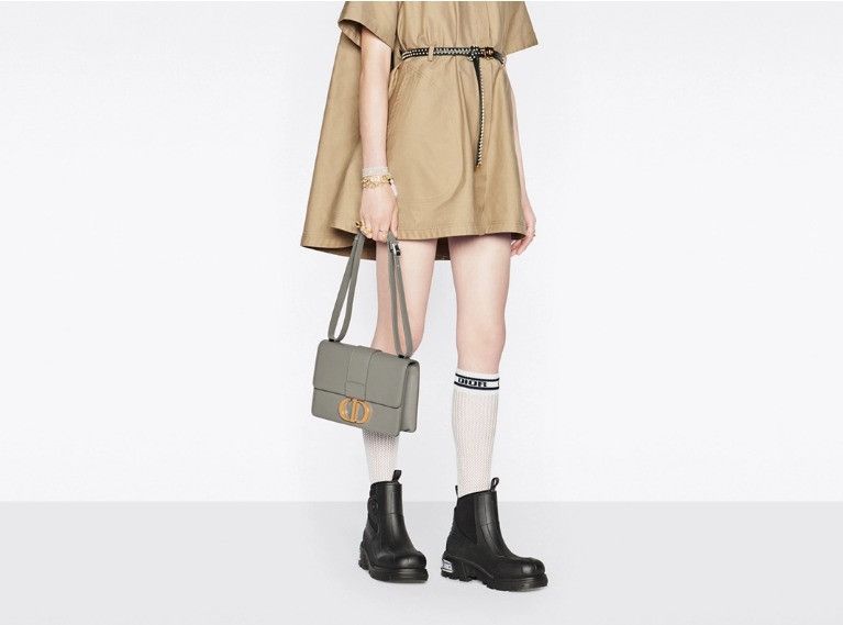 Dior o1w1db11124 Size: OS / 30 Montaigne Bag in Stone Grey Size ONE SIZE - 7 Thumbnail