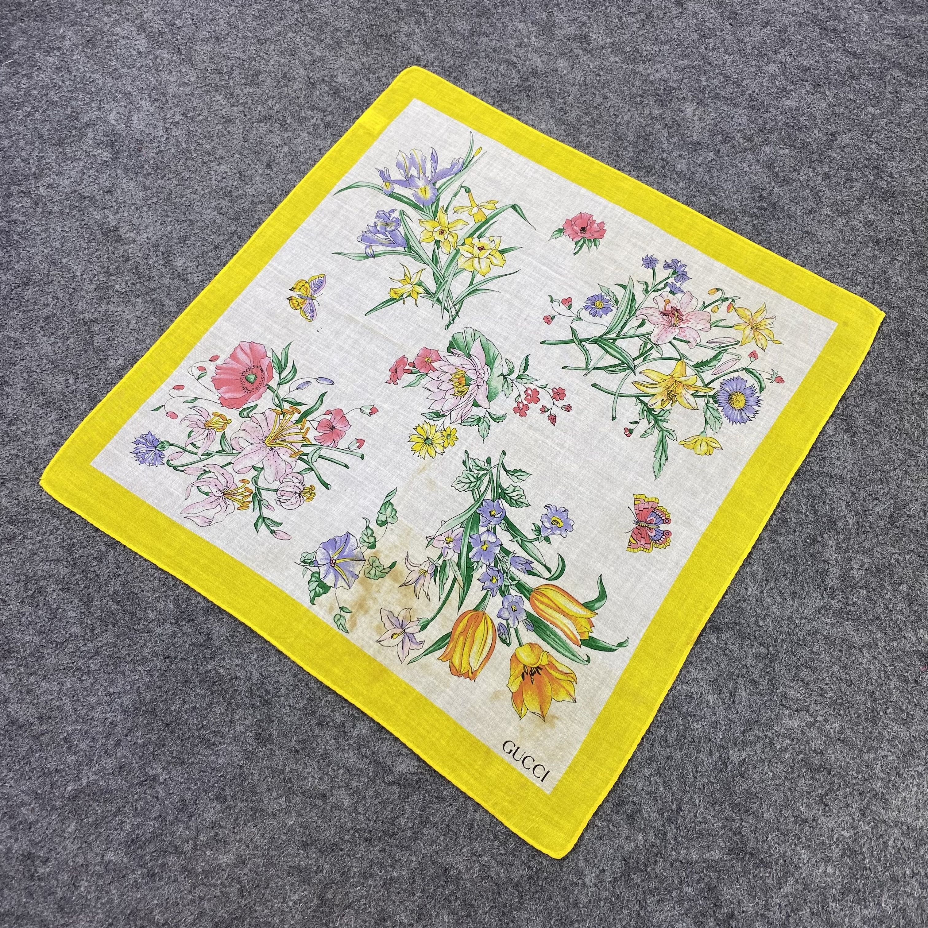 Vintage Gucci Handkerchief Neckerchief Bandana-B2080 Size ONE SIZE - 4 Thumbnail