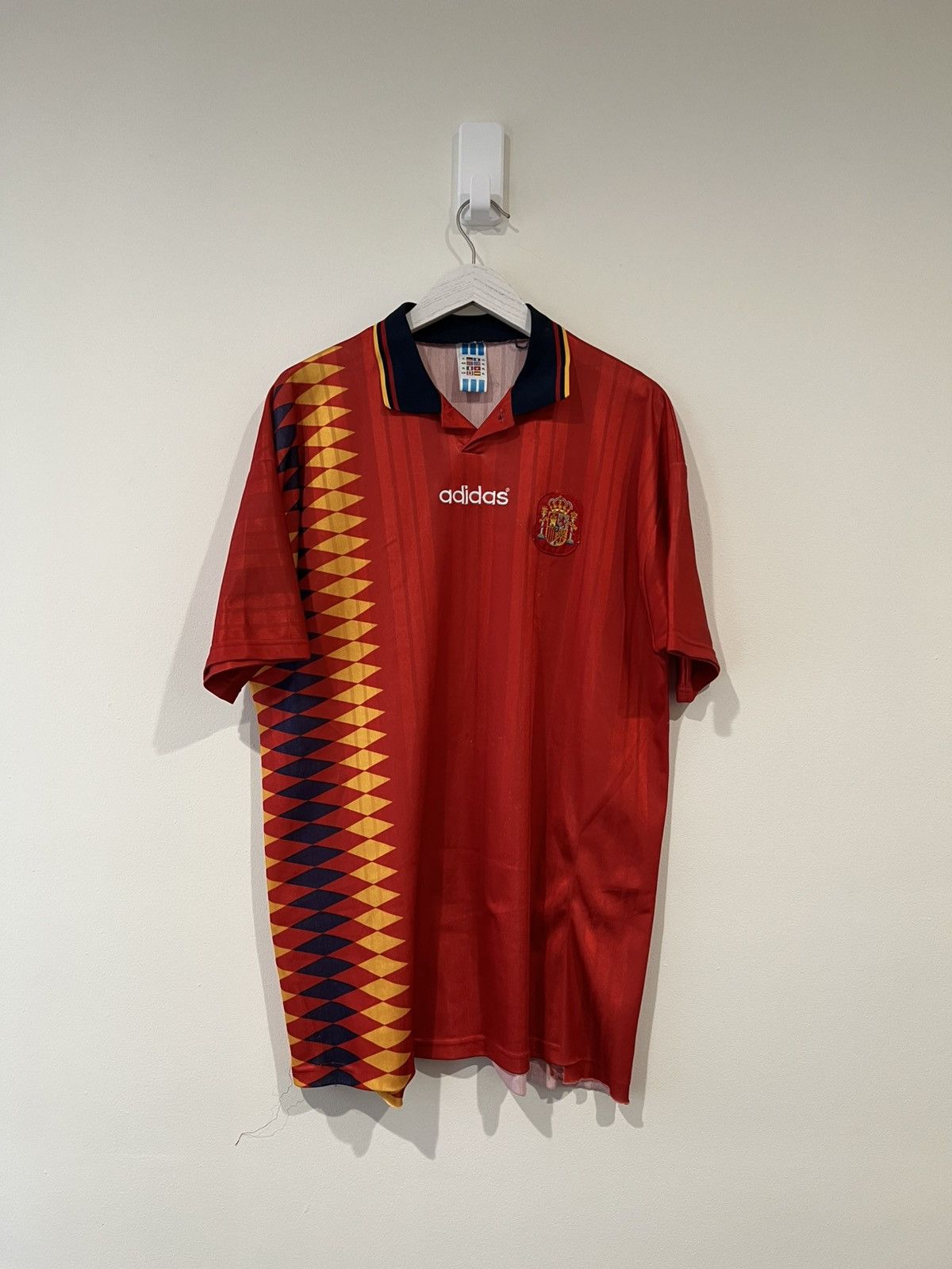 Vintage 1994-96 Spain National Team World Cup Soccer Jersey