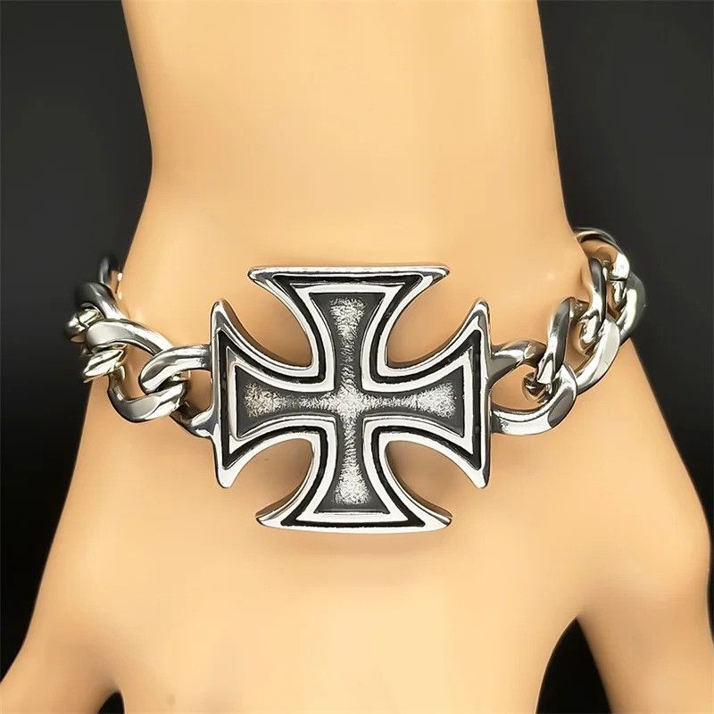 Jewelry Iron Cross Medal Bracelet Size ONE SIZE - 3 Thumbnail