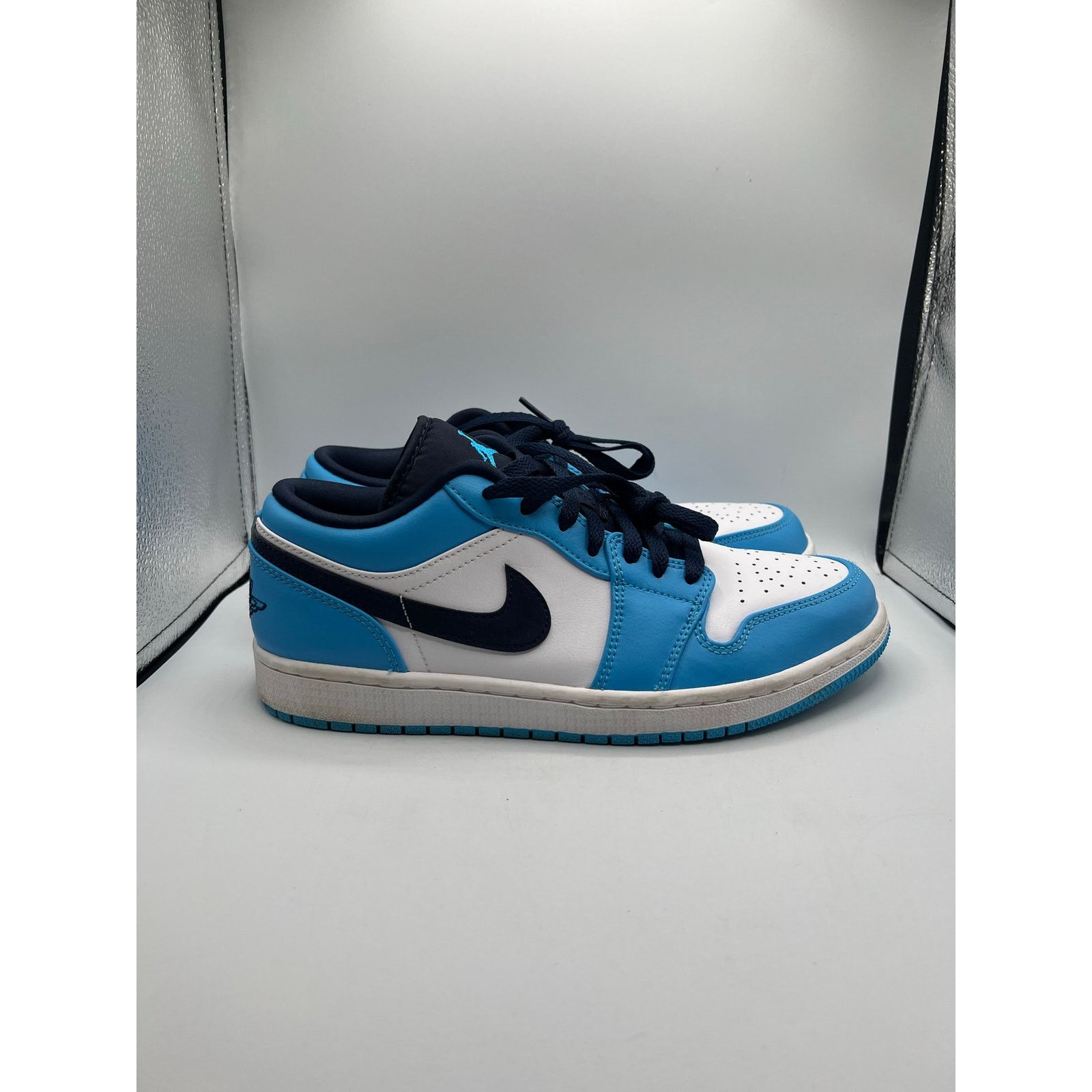 Jordan Brand Air Jordan 1 Low “UNC” size 8 men’s used Size US 8 / EU 41 - 3 Thumbnail