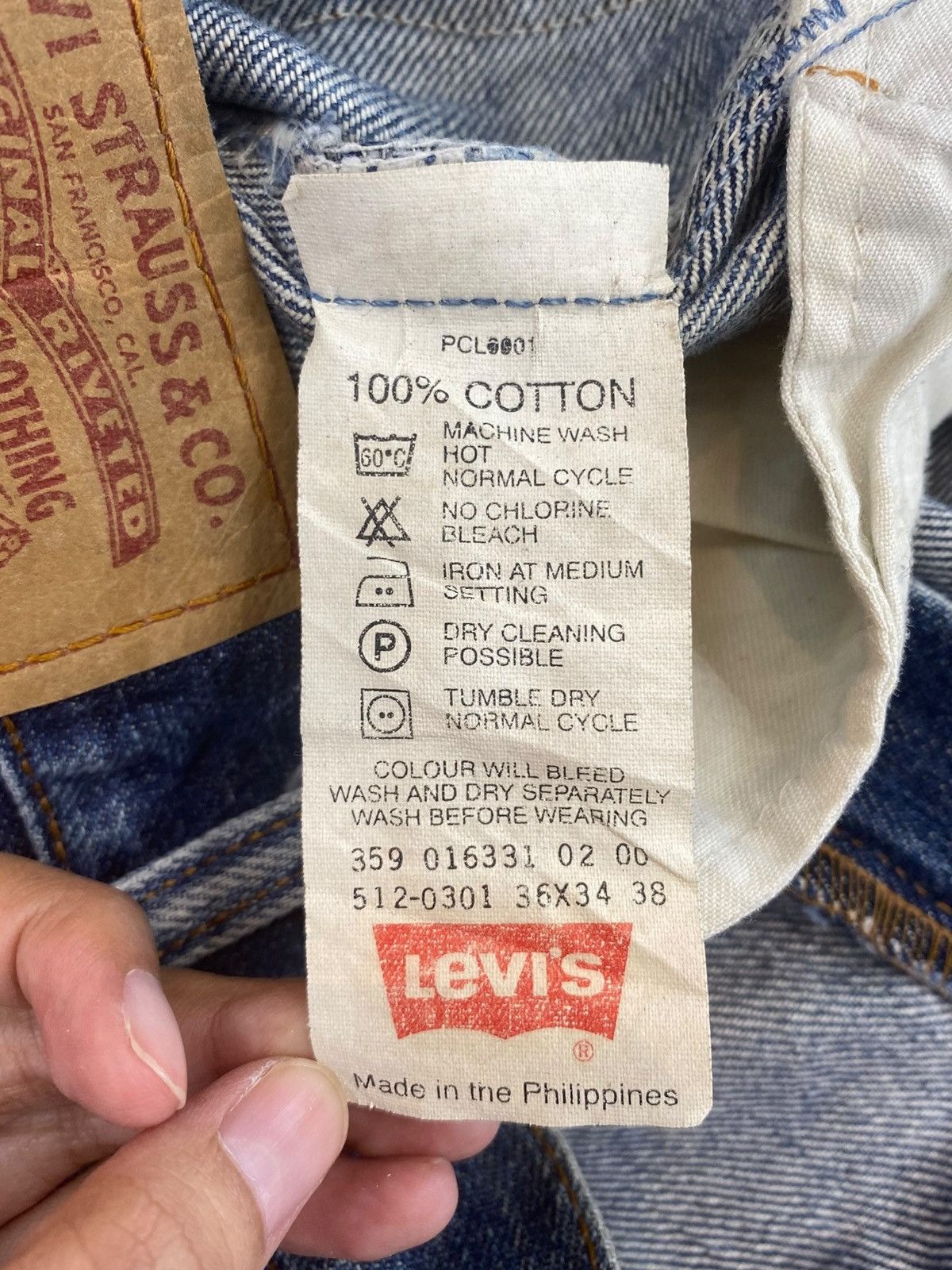 Levi's Levi’s Whiskers Faded Style Ripped Jeans Size US 36 / EU 52 - 12 Thumbnail