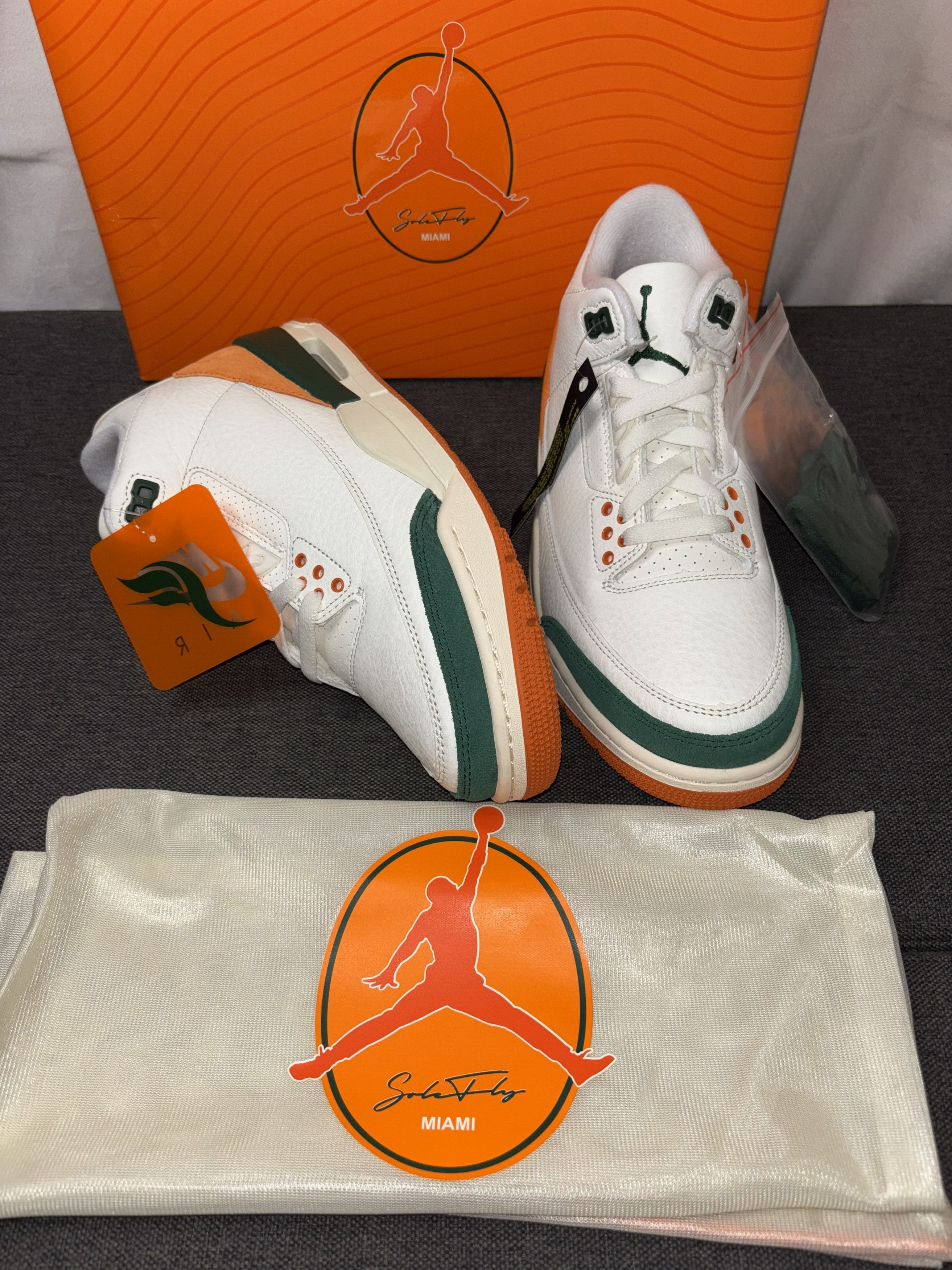 Jordan Brand Nike Air Jordan 3 Retro OG SP SoleFly Miami 7.5 IF4491-100 Size US 7.5 / EU 40-41 - 22 Thumbnail