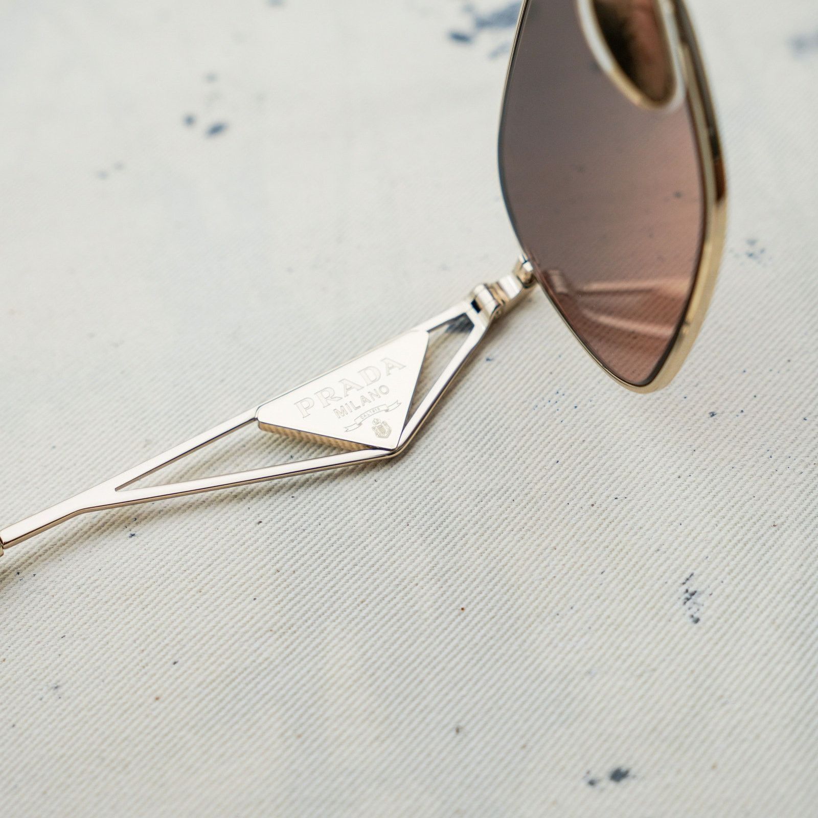 Prada Prada spr a50 gold triangle logo aviator y2k sunglasses Size ONE SIZE - 9 Thumbnail