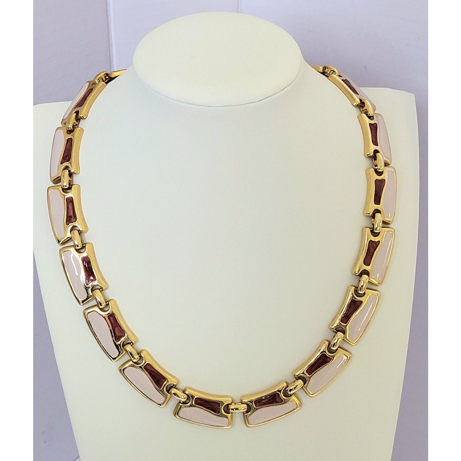 & Other Stories Chic Pink & Red Enamel & Gold Link Statement Necklace Size ONE SIZE - 7 Thumbnail
