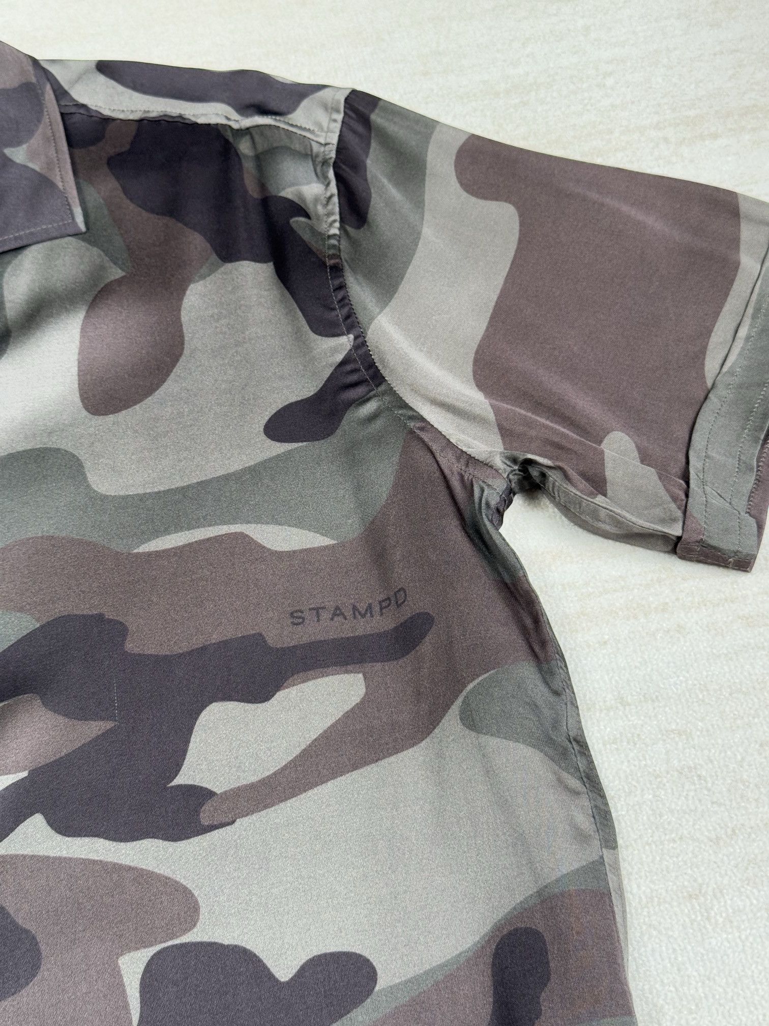 Stampd camo silk shirt Size US M / EU 48-50 / 2 - 7 Thumbnail