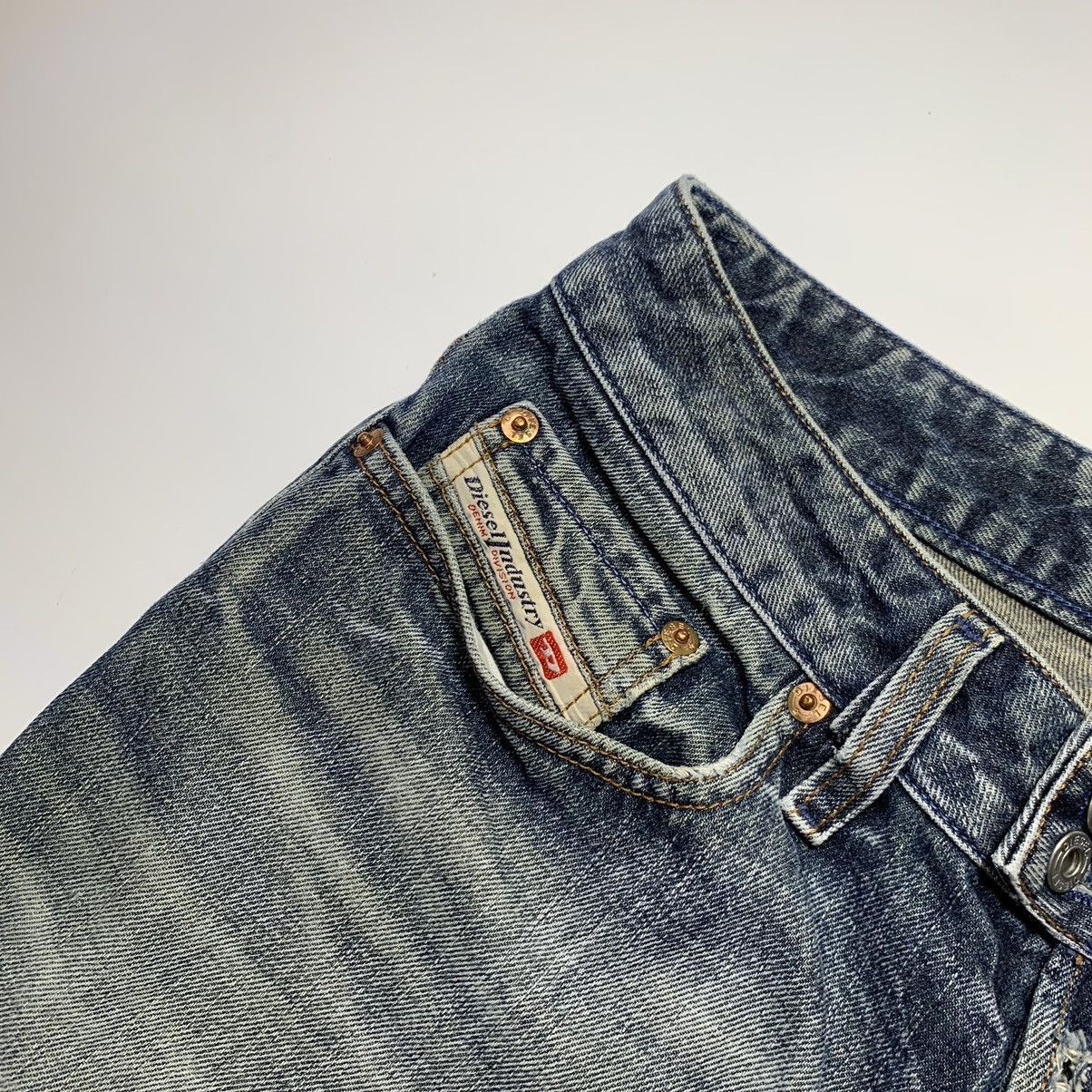 Diesel Vintage Diesel Gradient Denim Pants Jeans Y2K Size US 31 - 14 Thumbnail