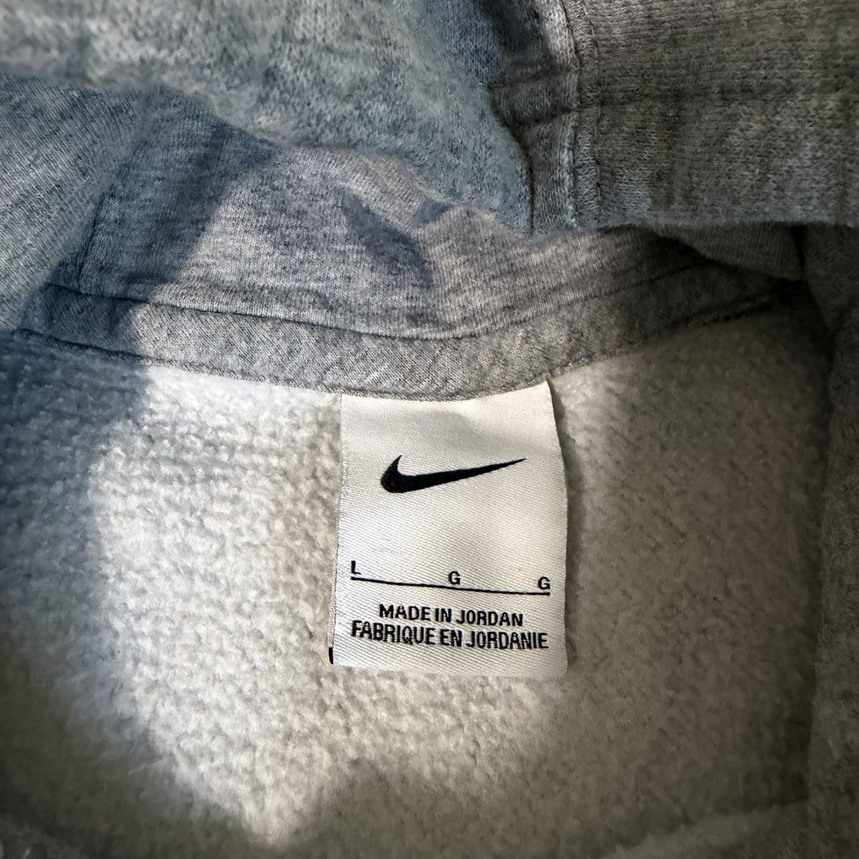 Nike Nike NBA Golden State Warriors 2022 Champions Hoodie Gray Size US L / EU 52-54 / 3 - 3 Thumbnail